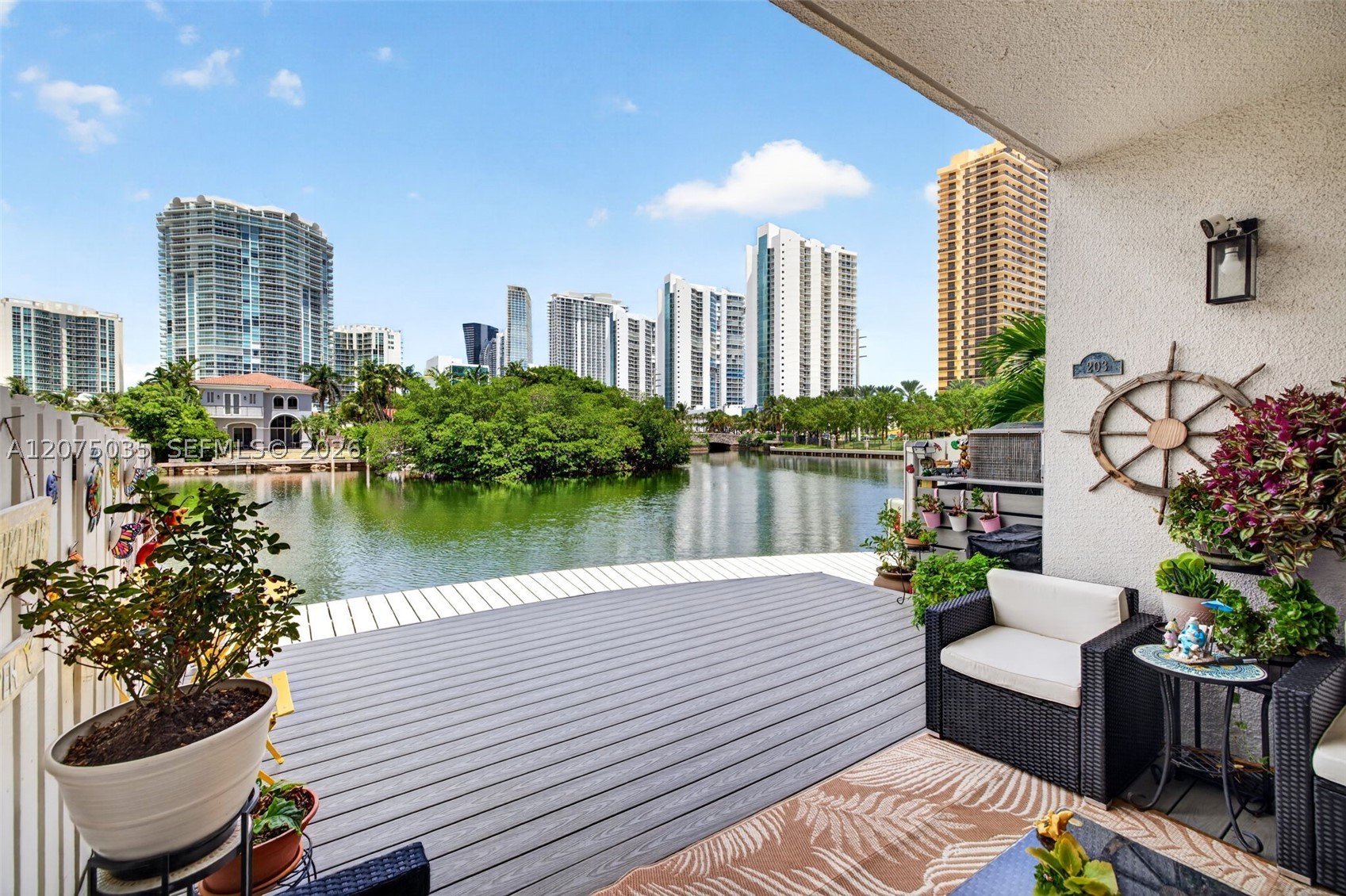 203 Poinciana Dr #103 Sunny Isles Beach, FL 33160