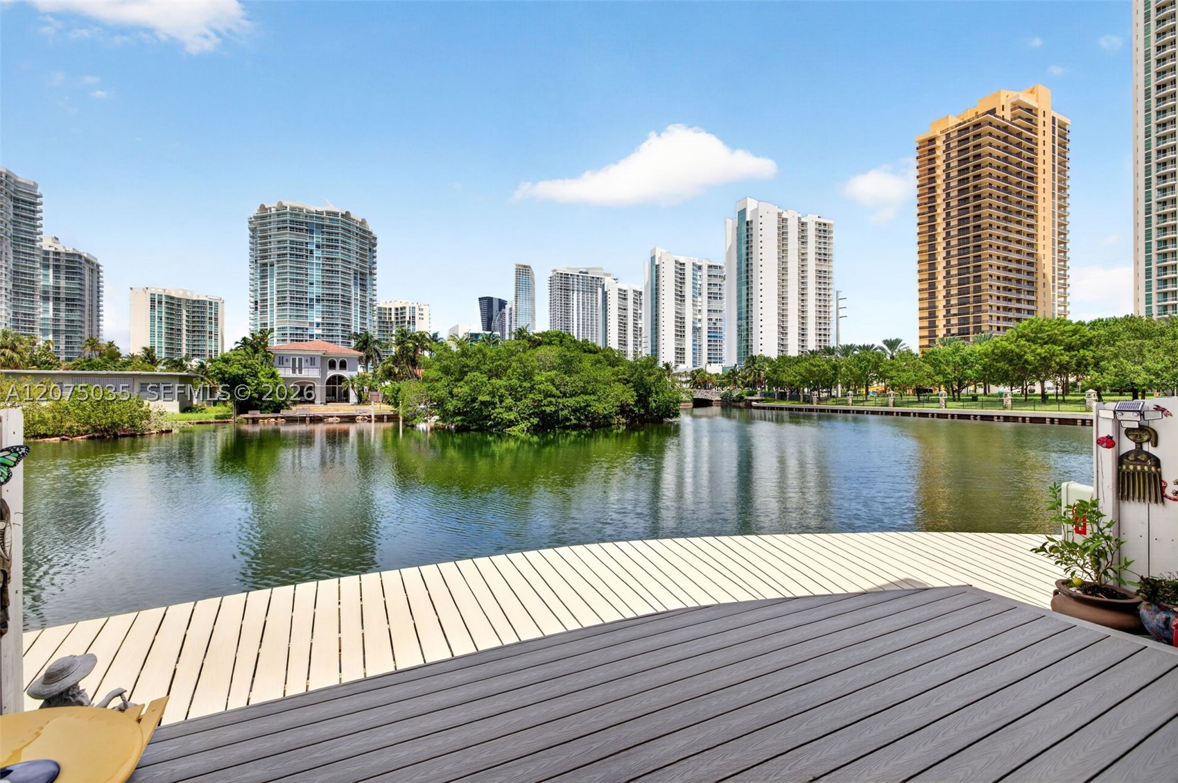 203 Poinciana Dr #103 Sunny Isles Beach, FL 33160