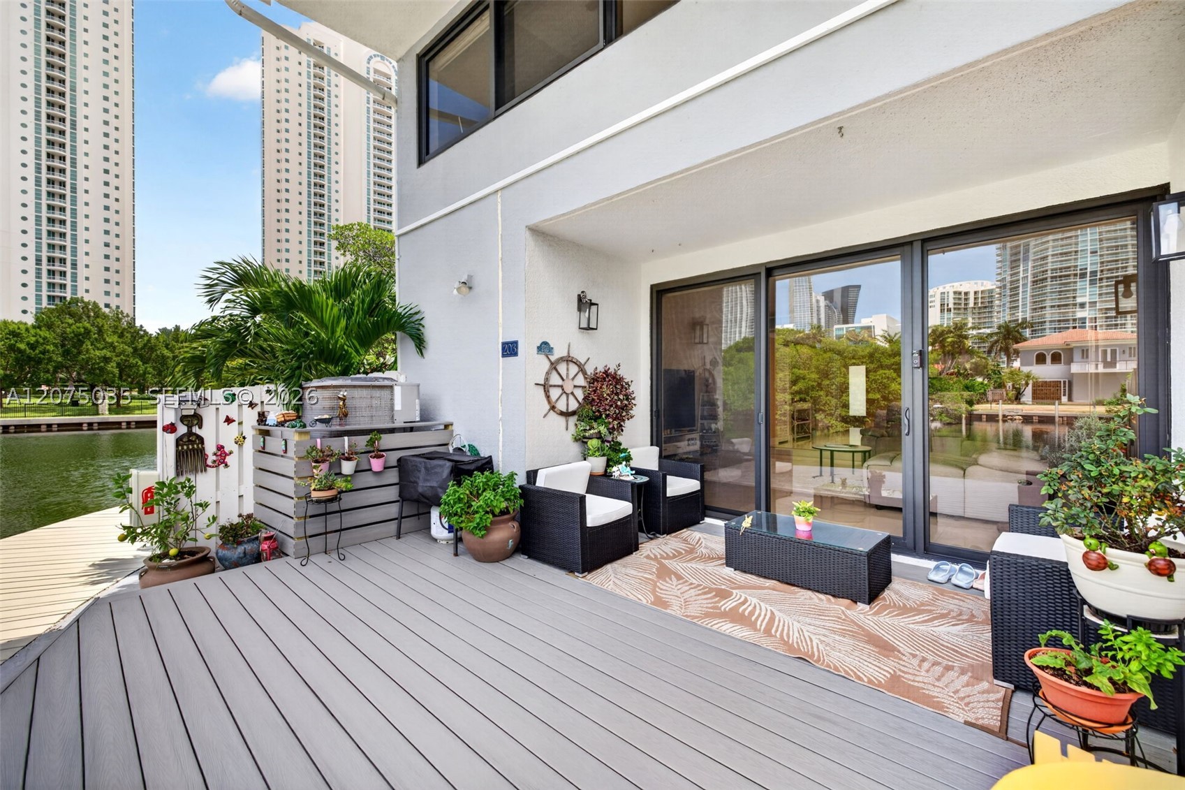 203 Poinciana Dr #103 Sunny Isles Beach, FL 33160