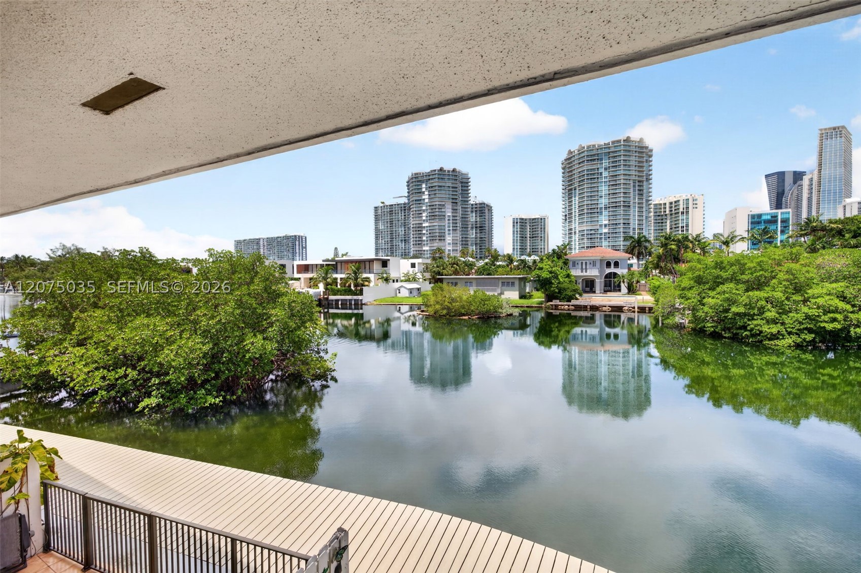 203 Poinciana Dr #103 Sunny Isles Beach, FL 33160