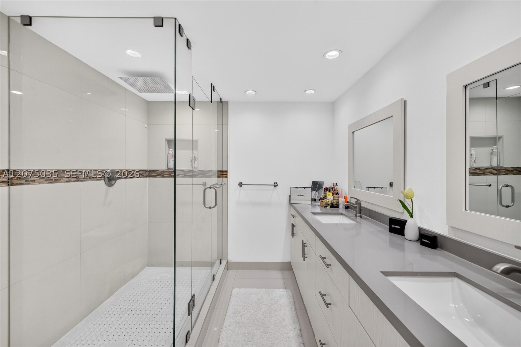 203 Poinciana Dr #103 Sunny Isles Beach, FL 33160