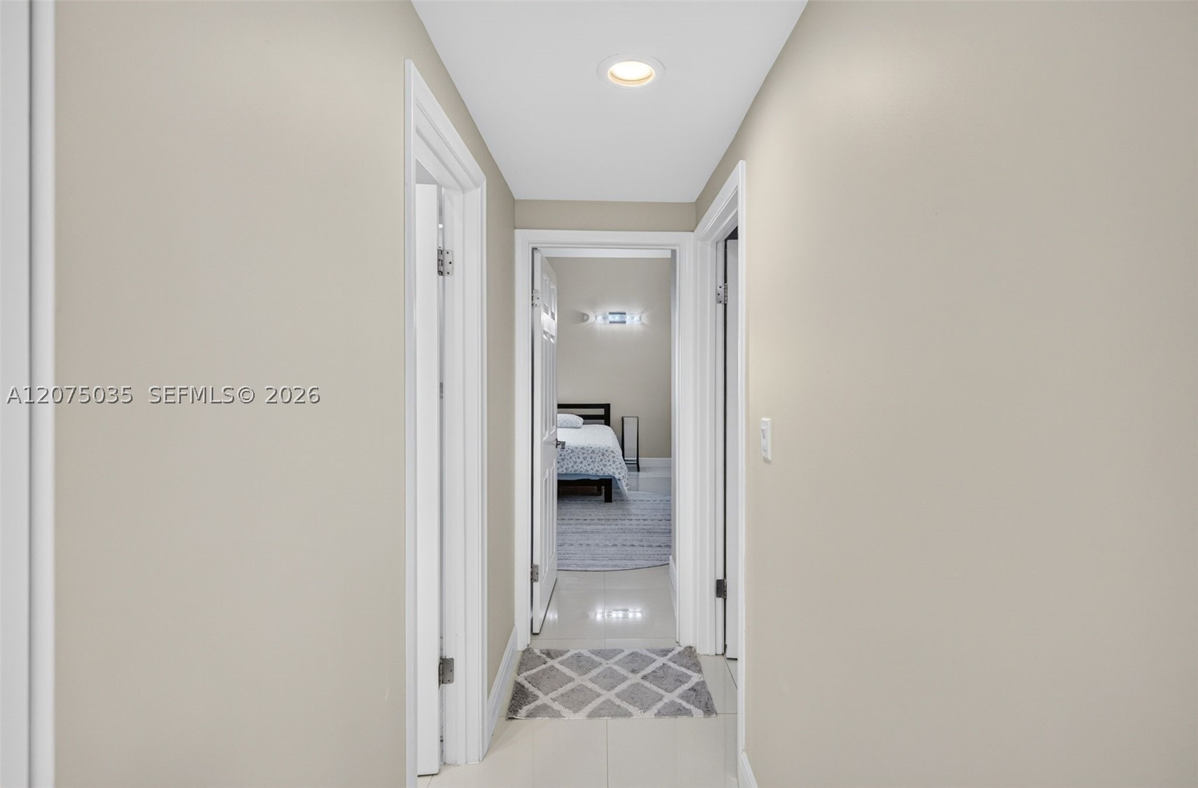 203 Poinciana Dr #103 Sunny Isles Beach, FL 33160