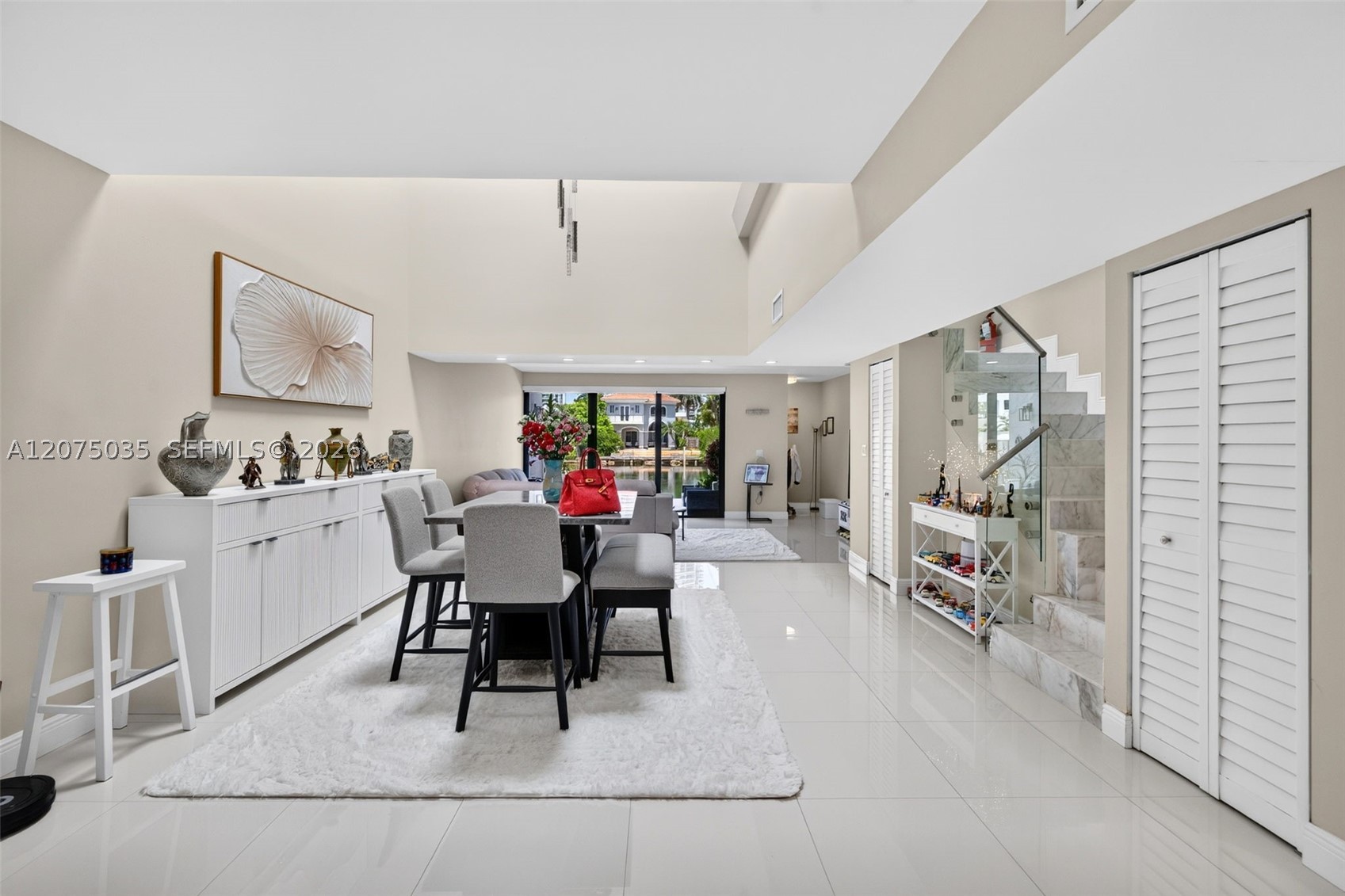 203 Poinciana Dr #103 Sunny Isles Beach, FL 33160