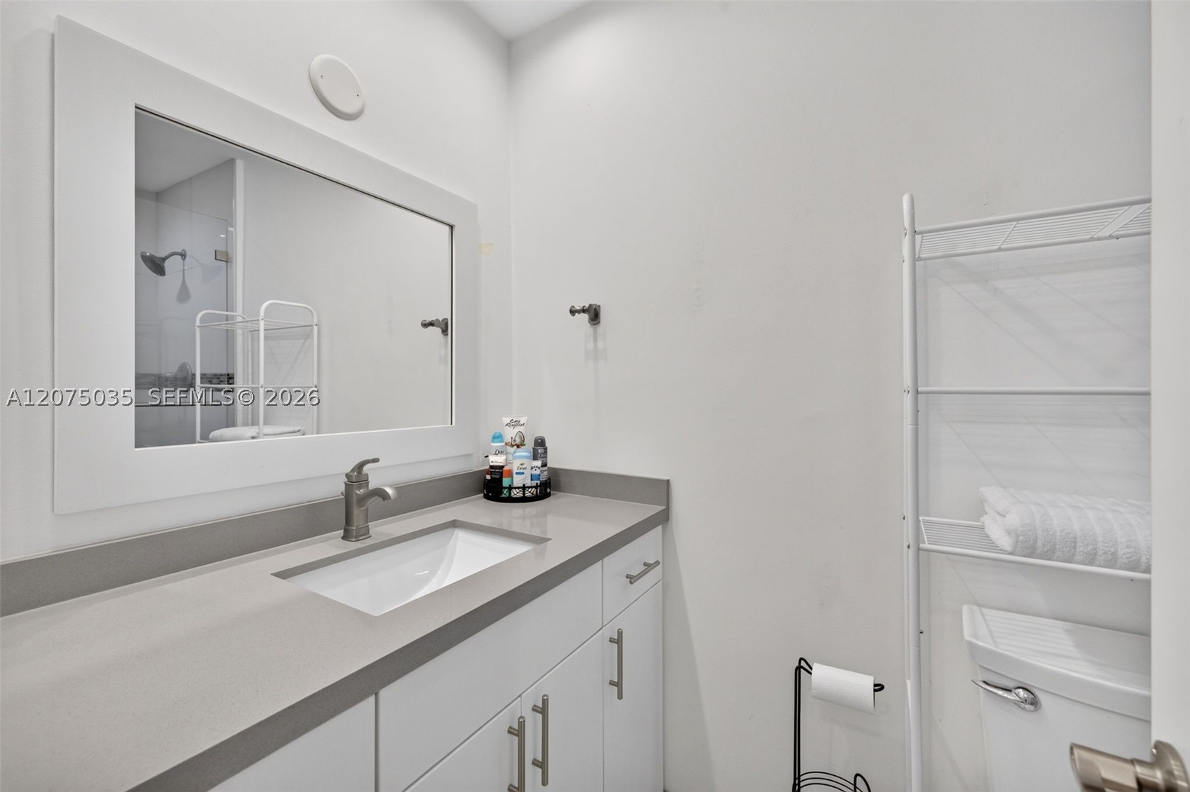 203 Poinciana Dr #103 Sunny Isles Beach, FL 33160