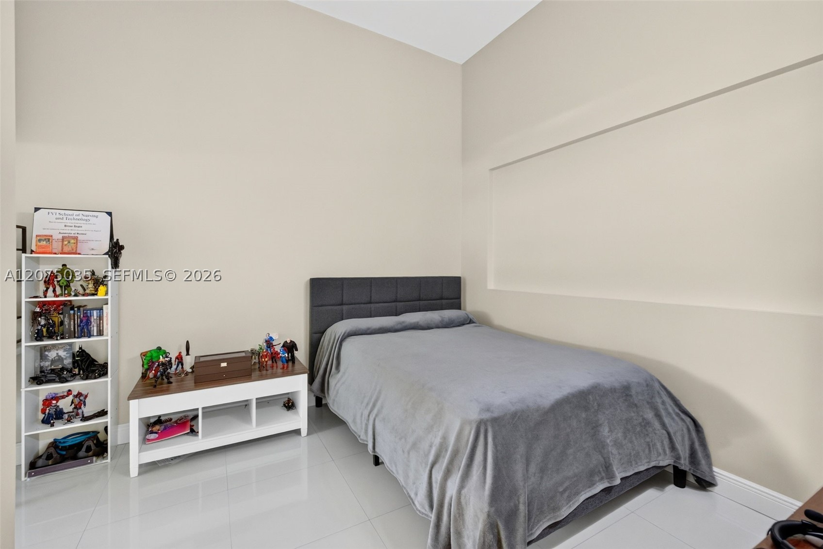 203 Poinciana Dr #103 Sunny Isles Beach, FL 33160