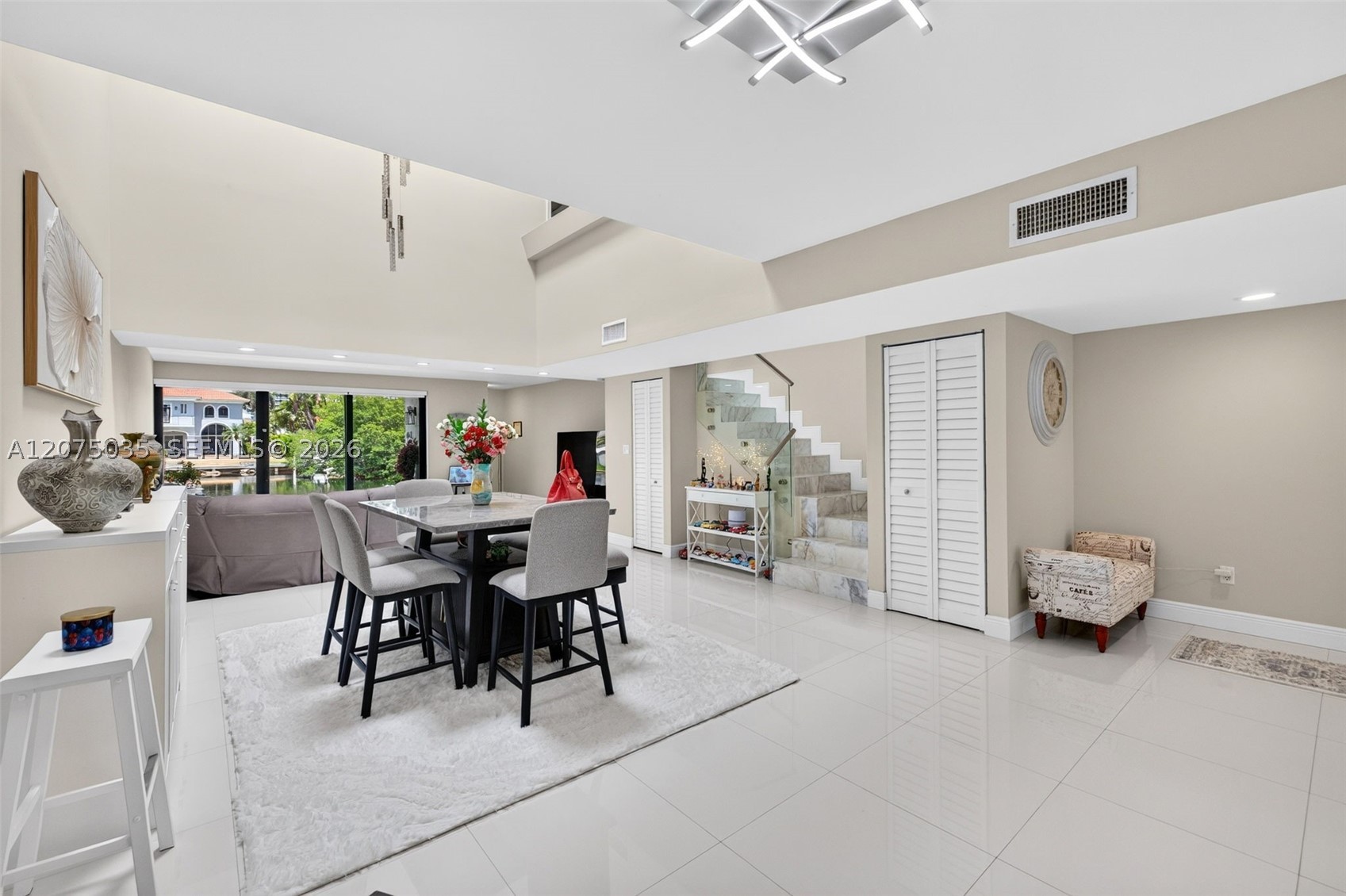 203 Poinciana Dr #103 Sunny Isles Beach, FL 33160