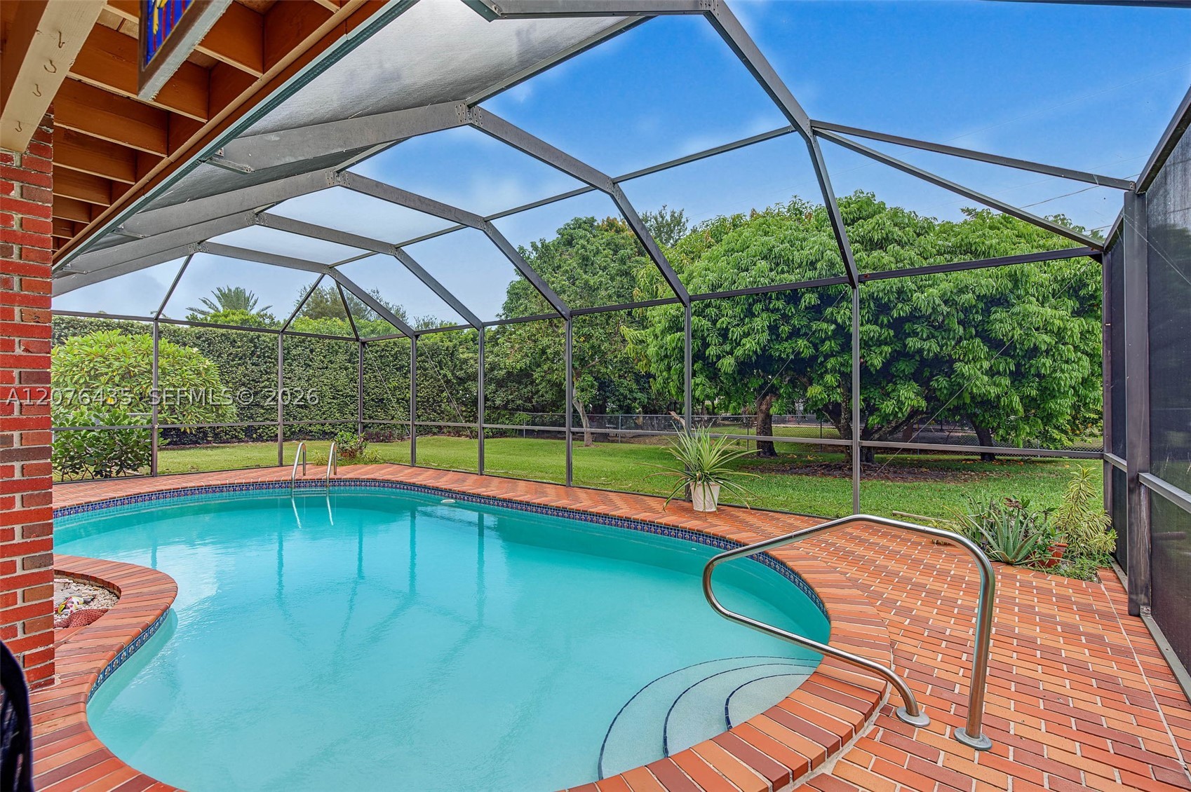 17721 SW 93rd Ave Palmetto Bay, FL 33157
