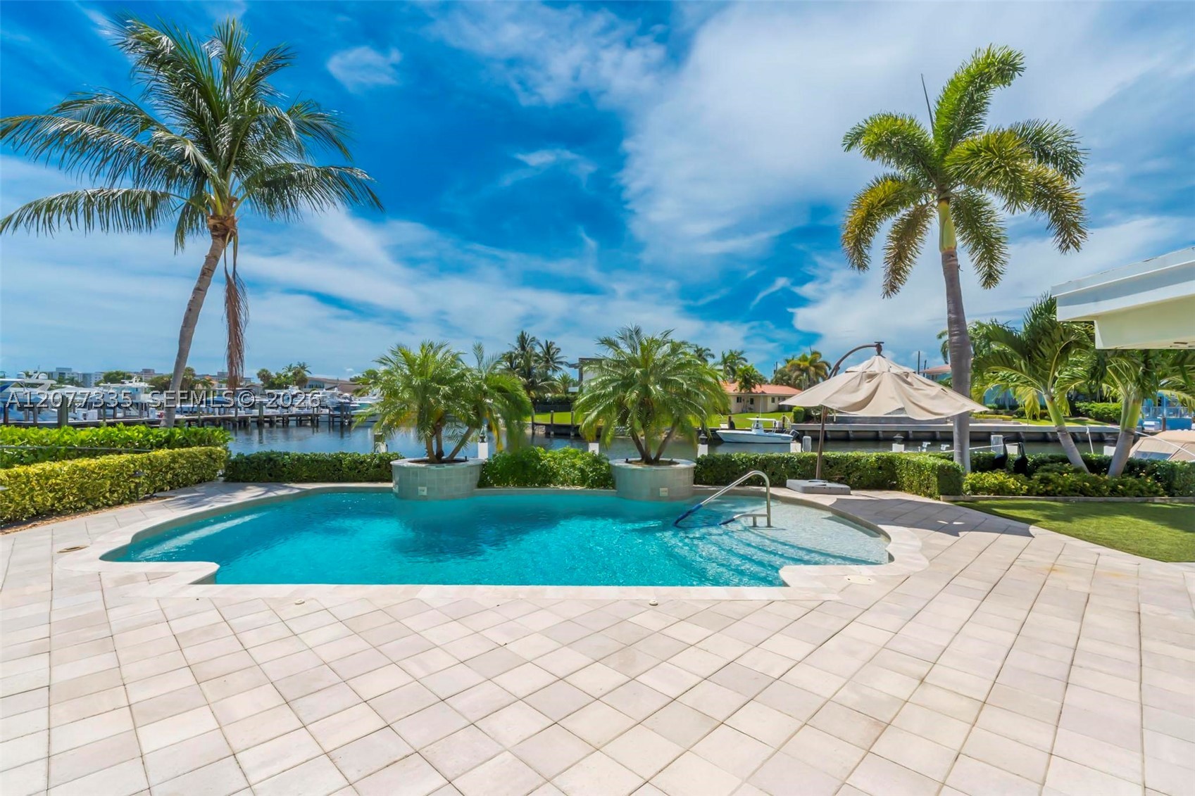 2820 NE 44th St Lighthouse Point, FL 33064
