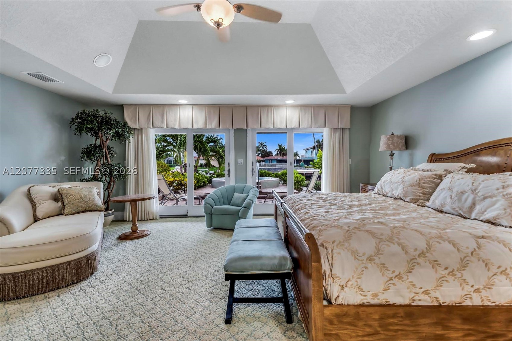 2820 NE 44th St Lighthouse Point, FL 33064