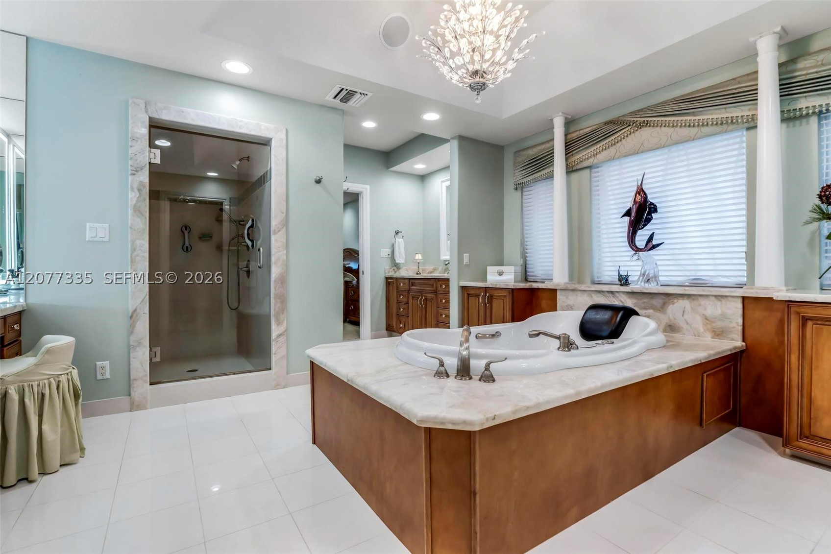 2820 NE 44th St Lighthouse Point, FL 33064