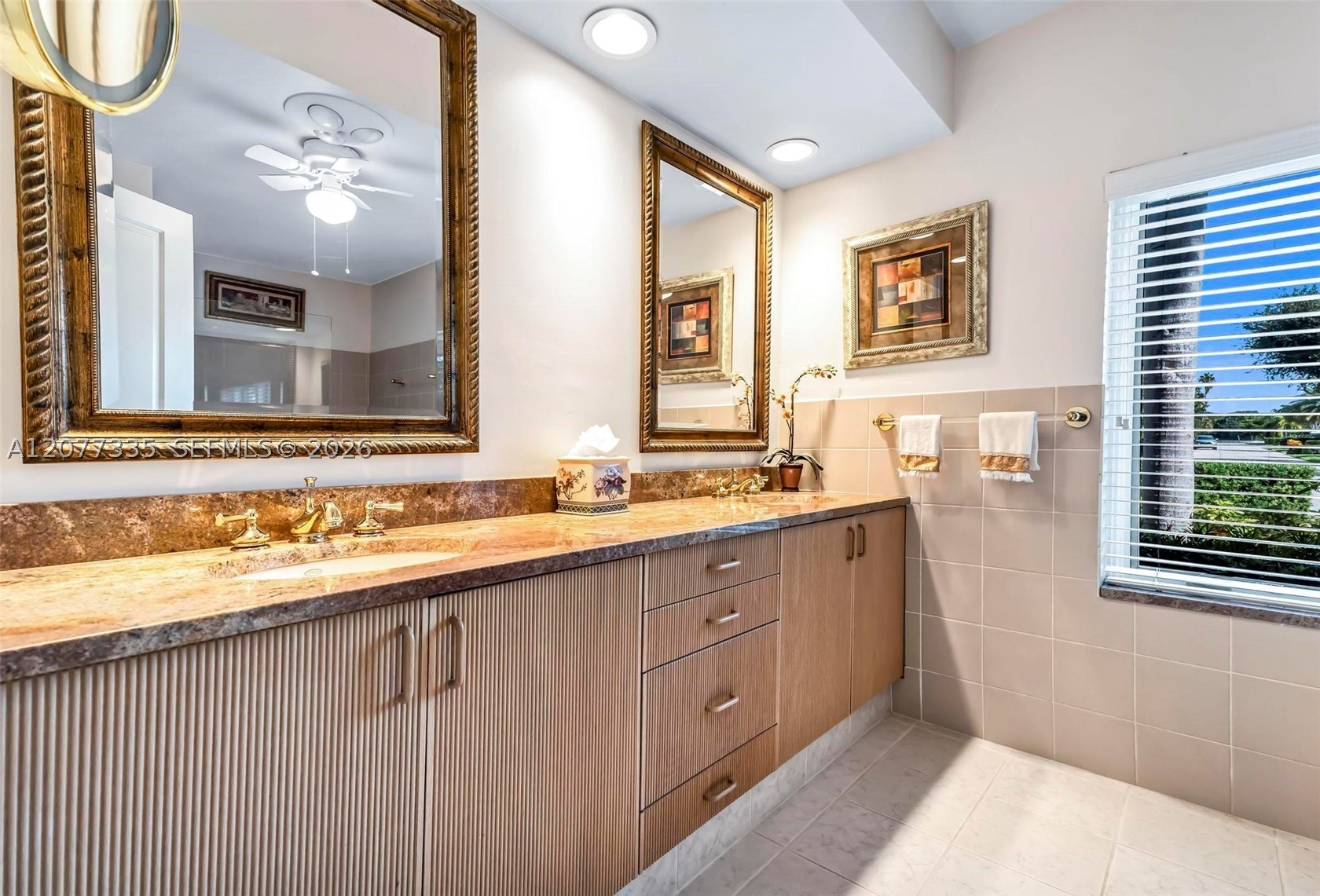 2820 NE 44th St Lighthouse Point, FL 33064