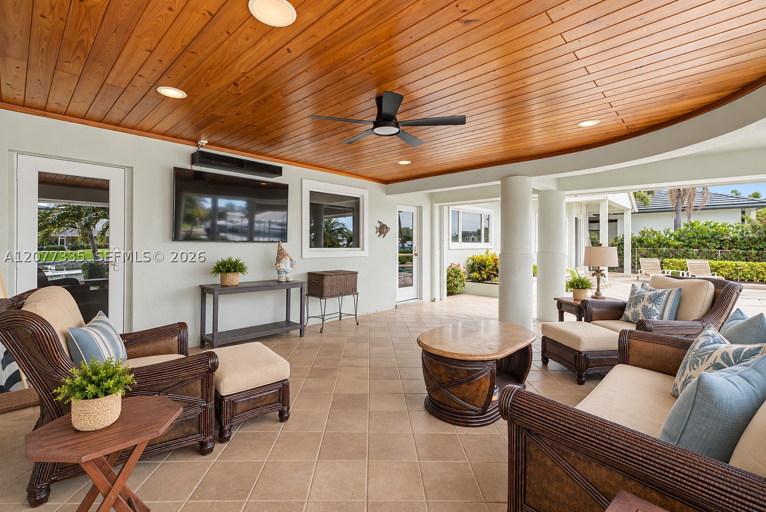 2820 NE 44th St Lighthouse Point, FL 33064