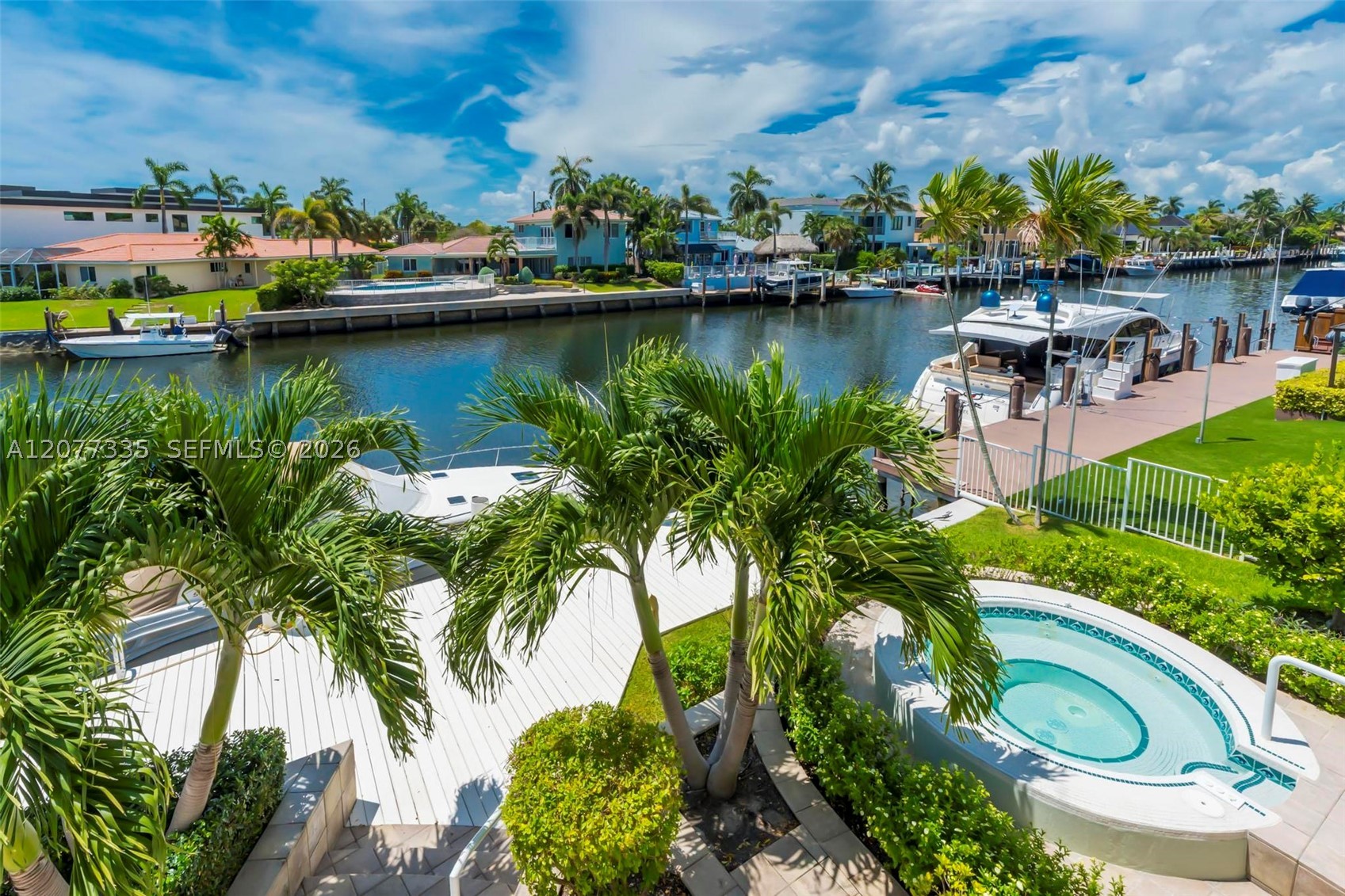 2820 NE 44th St Lighthouse Point, FL 33064