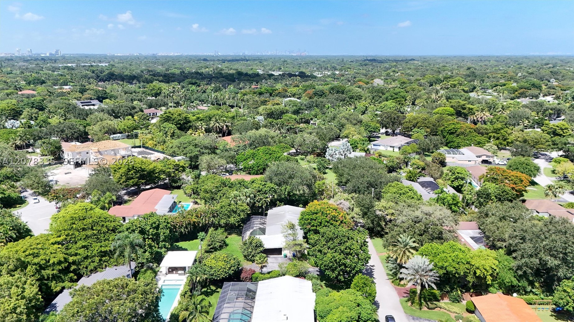 7765 SW 133rd Ter Pinecrest, FL 33156
