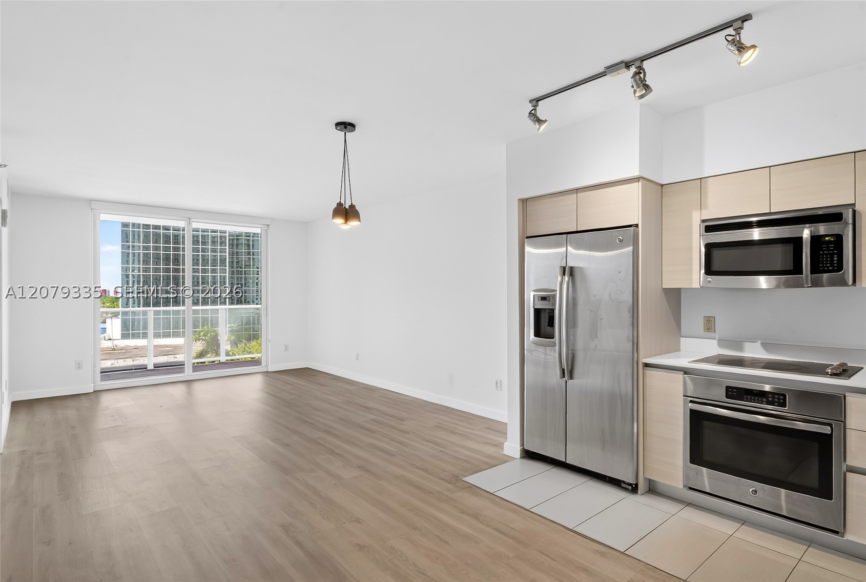 4250 Biscayne Blvd #805