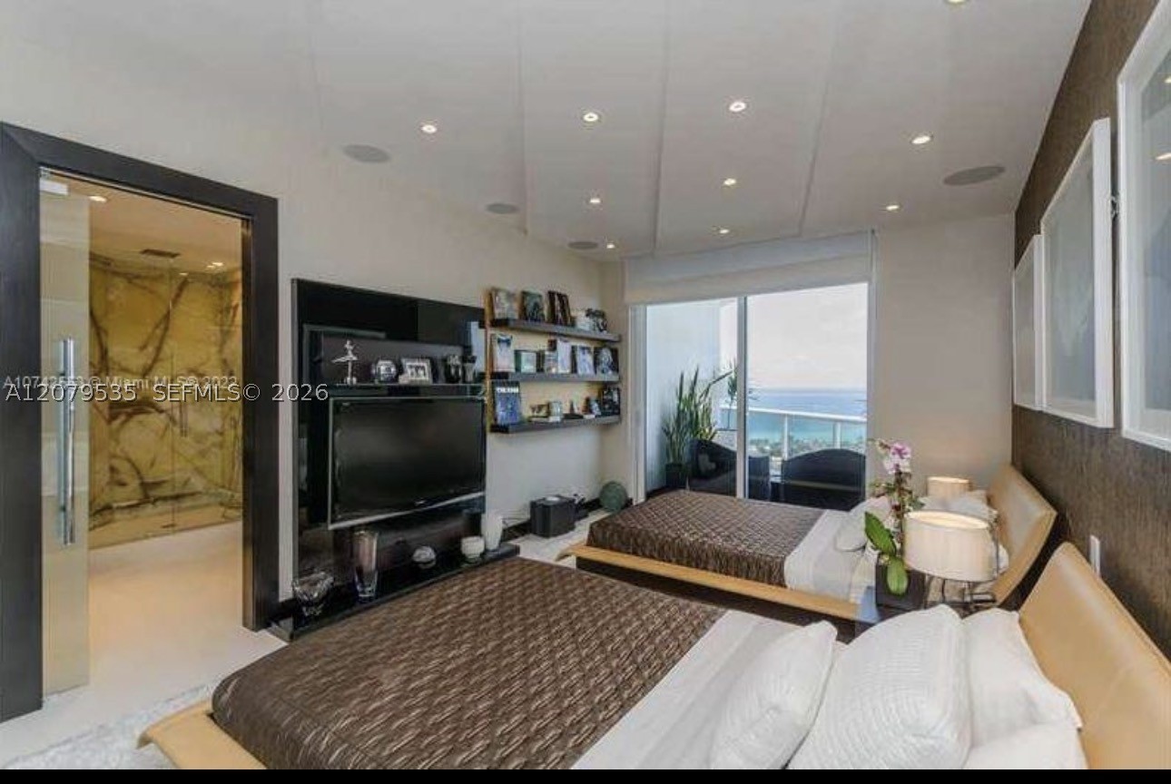 image One Island Place II21