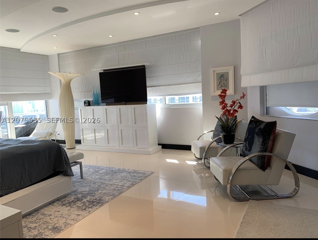 image One Island Place II30