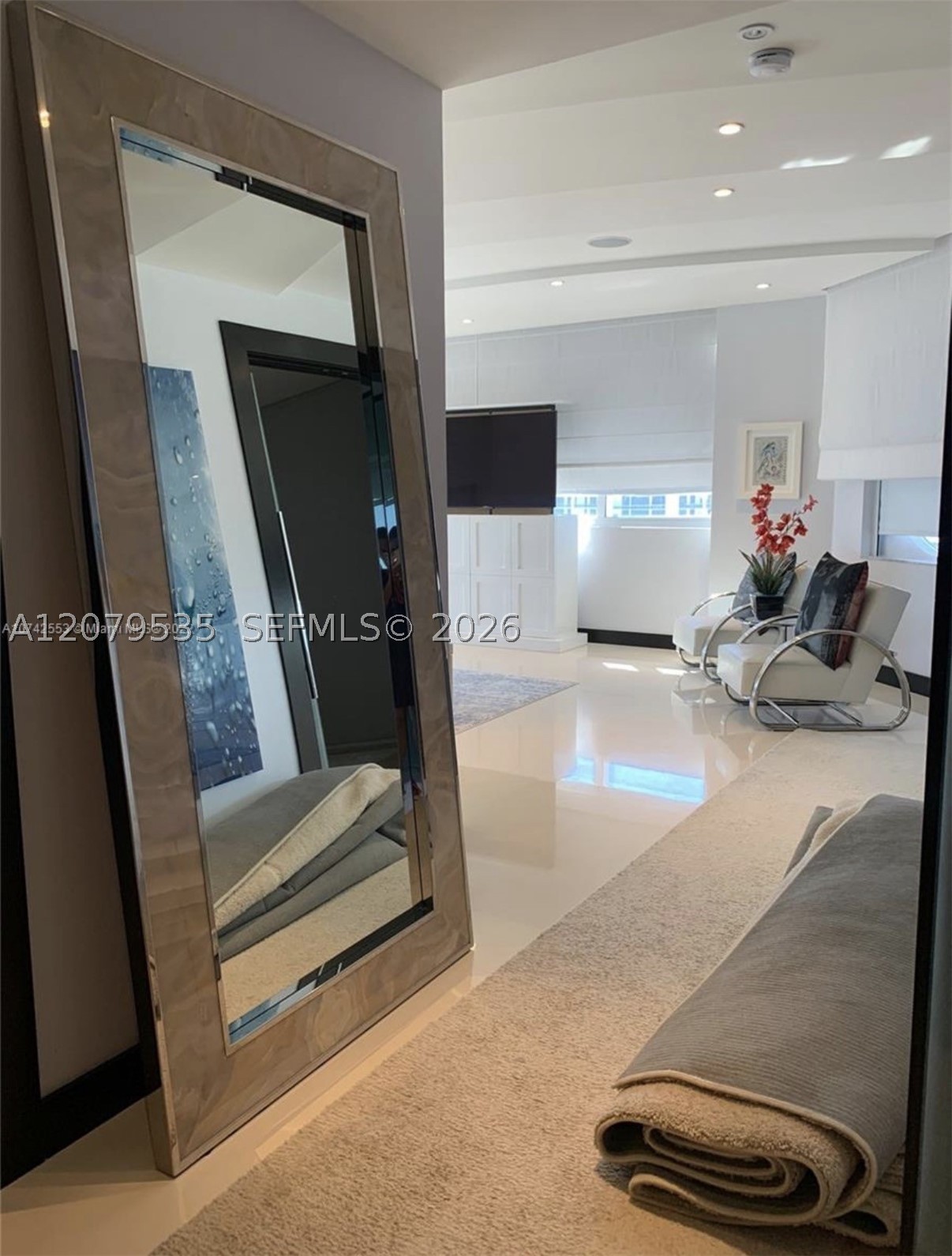 image One Island Place II35