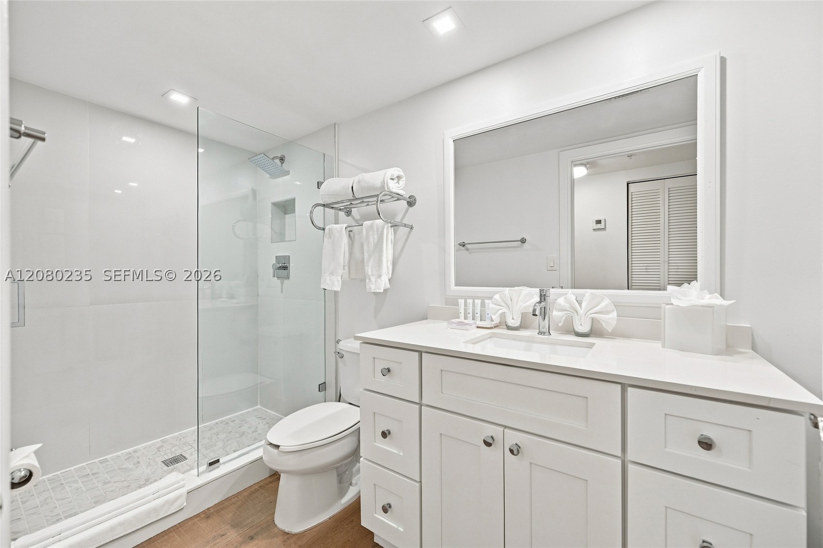 2951 S Bayshore Dr #305 Miami, FL 33133