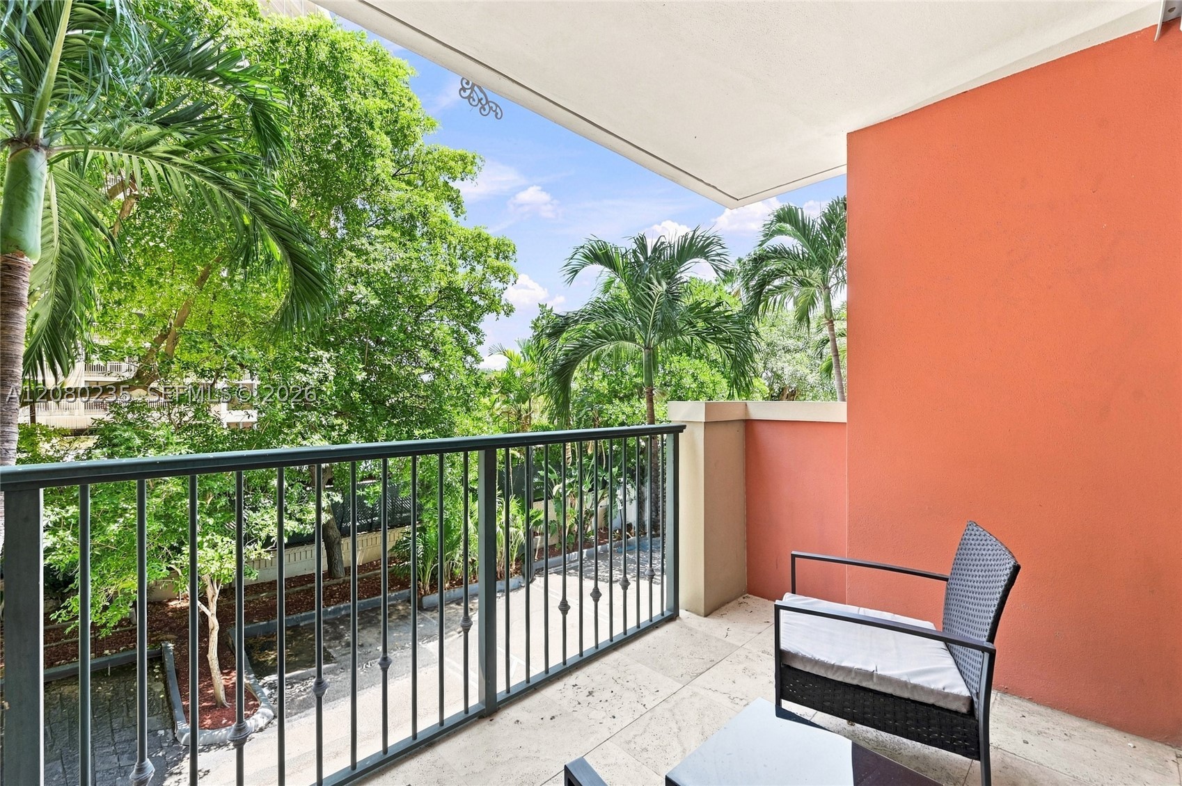 2951 S Bayshore Dr #305 Miami, FL 33133