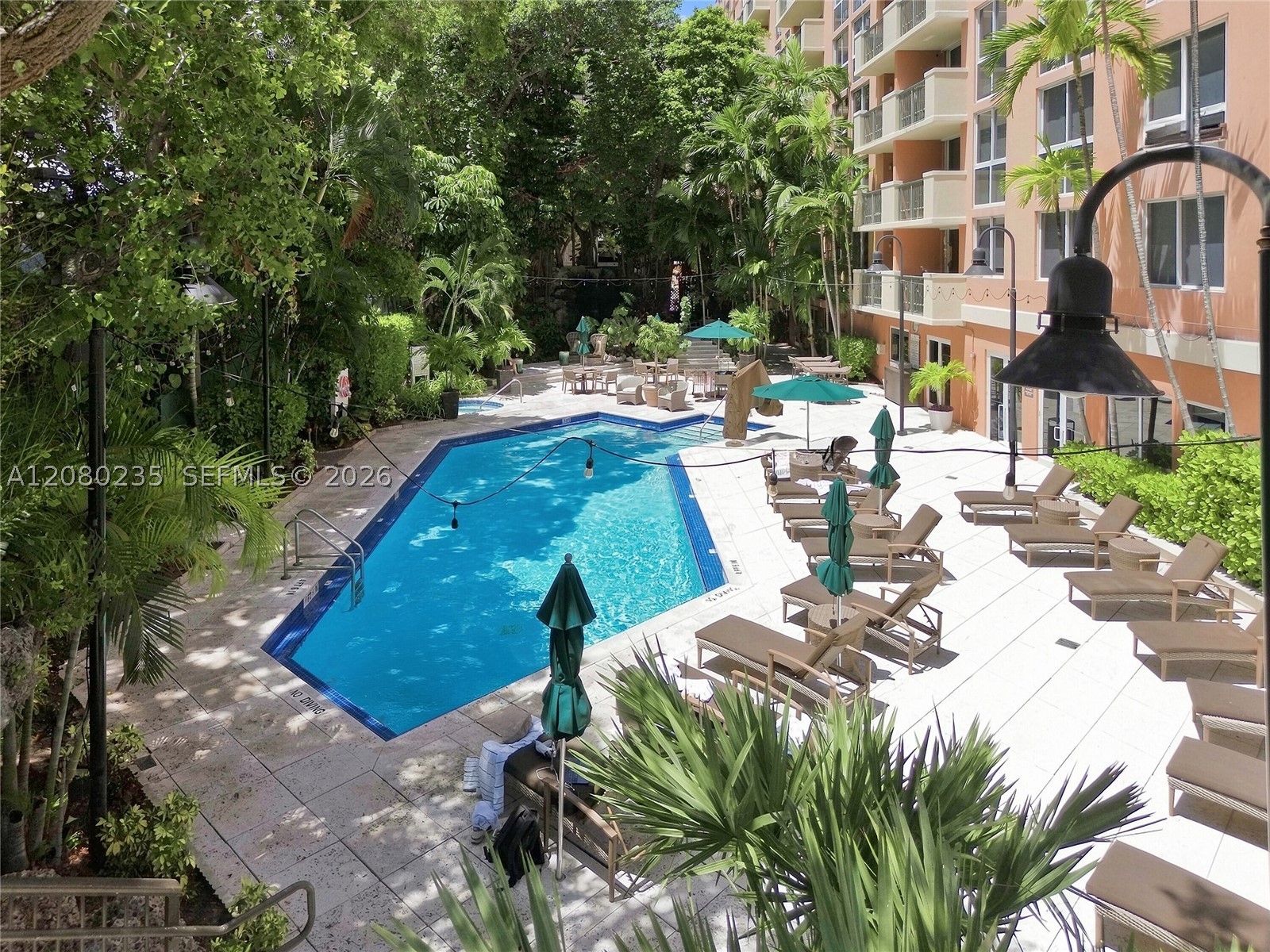 2951 S Bayshore Dr #305 Miami, FL 33133