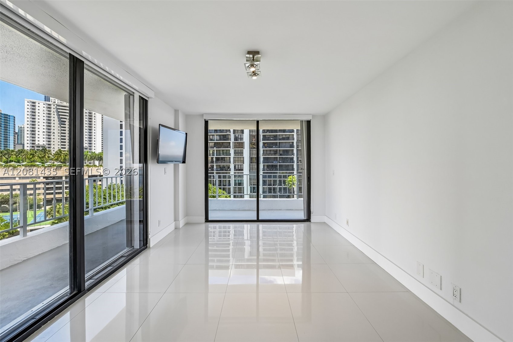image Brickell Harbour22