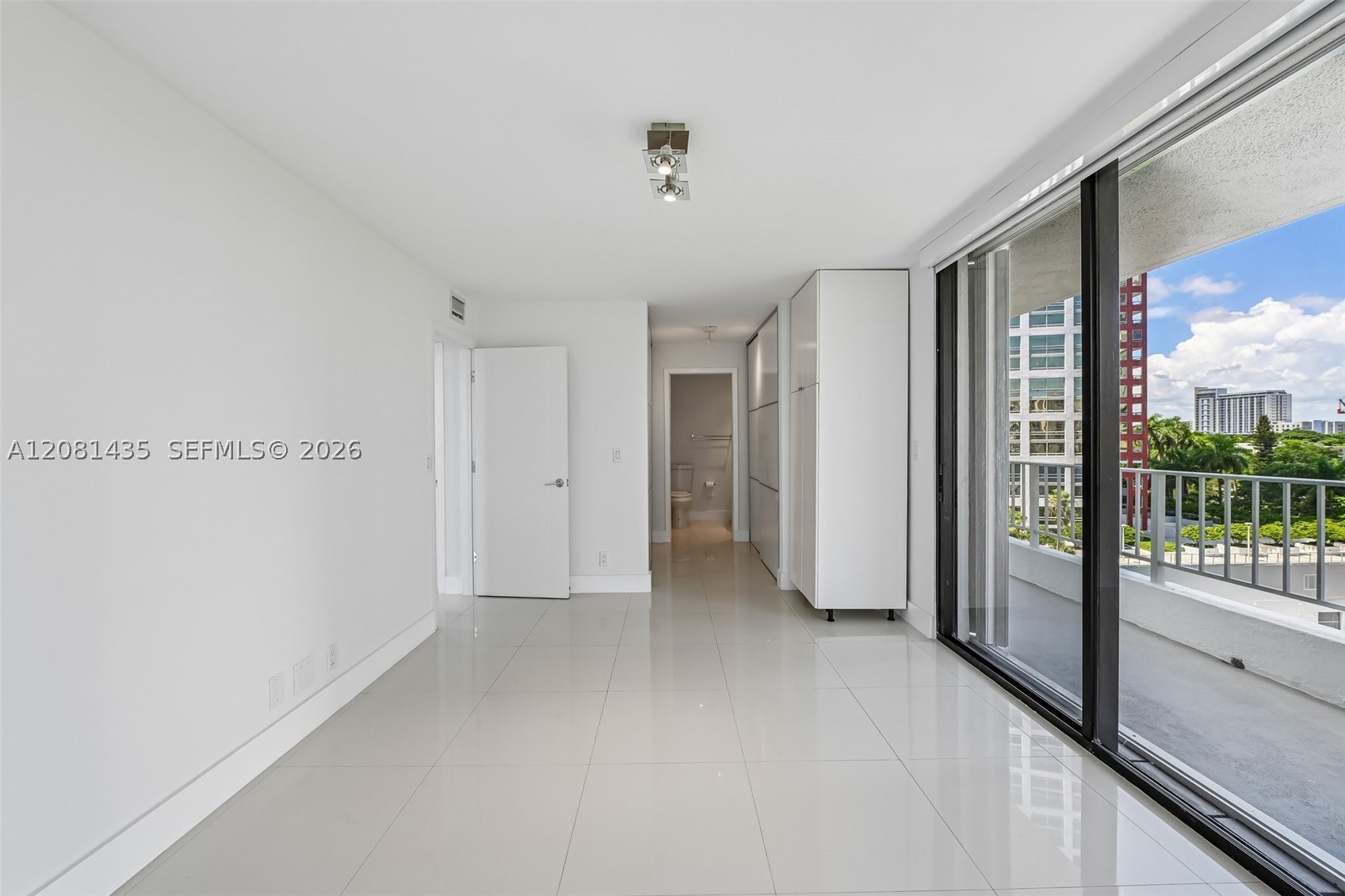image Brickell Harbour23