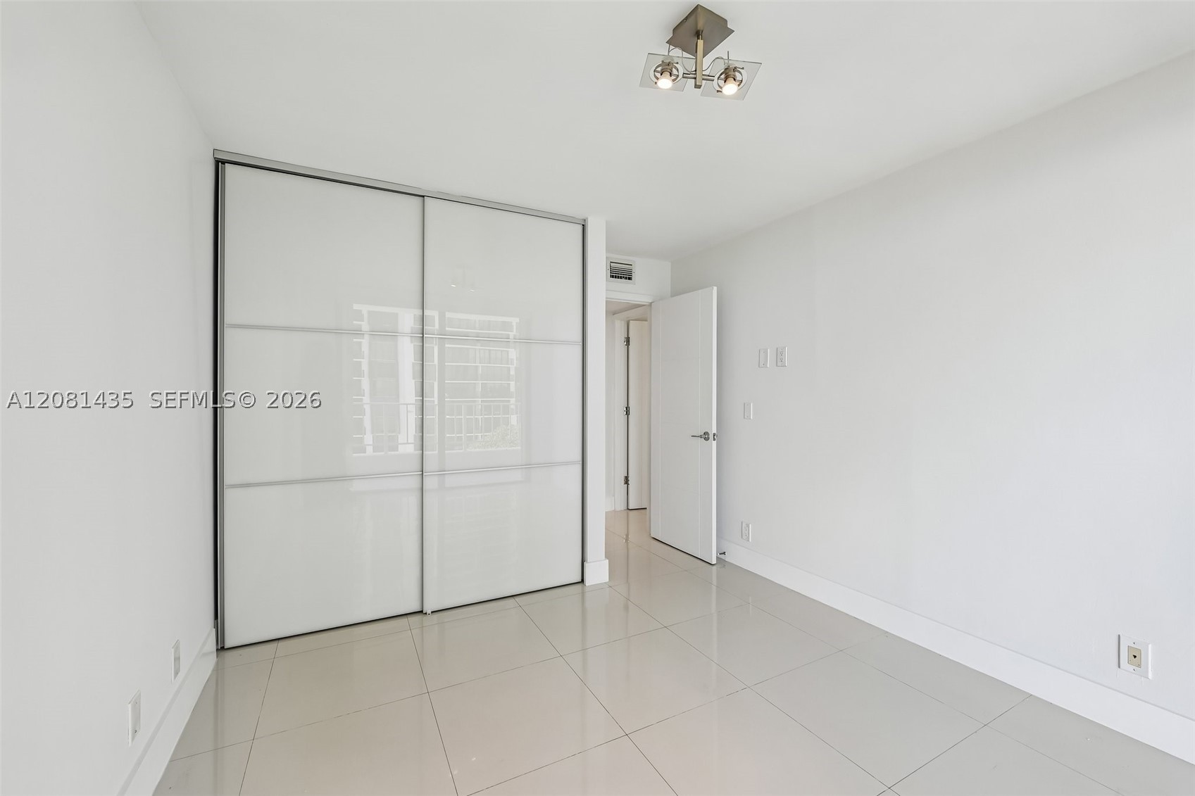 image Brickell Harbour31