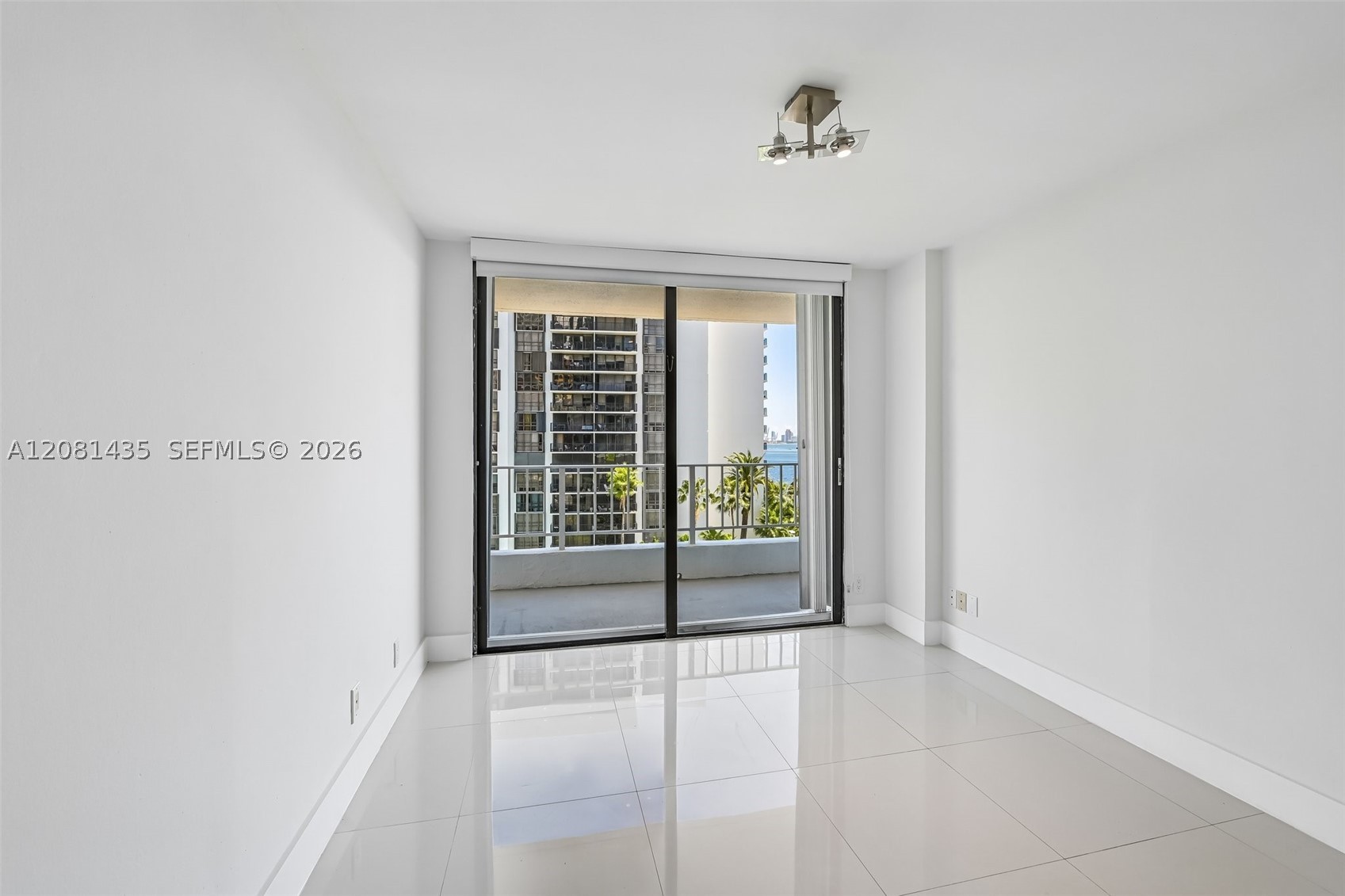 image Brickell Harbour8