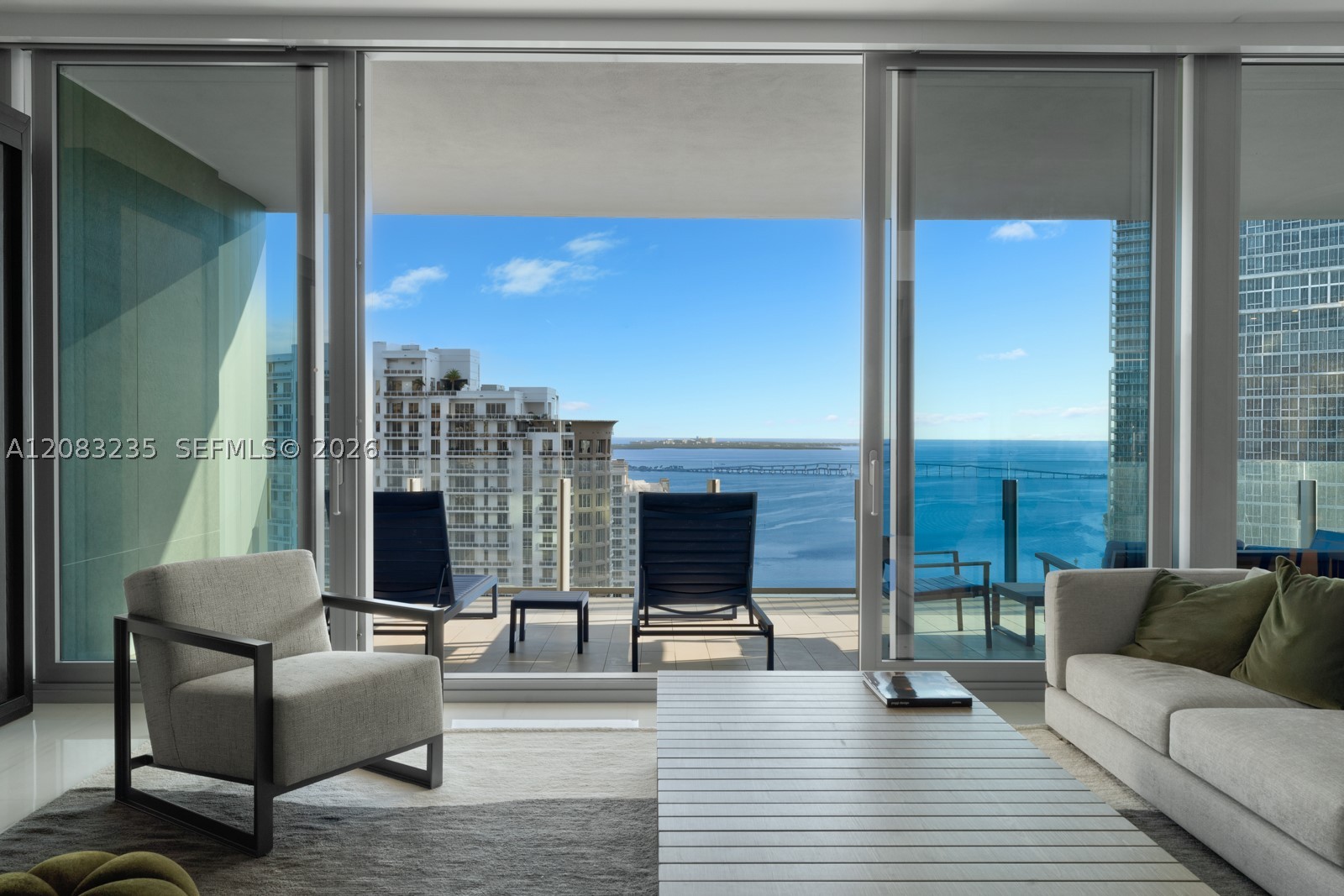 image Aston Martin Residences9