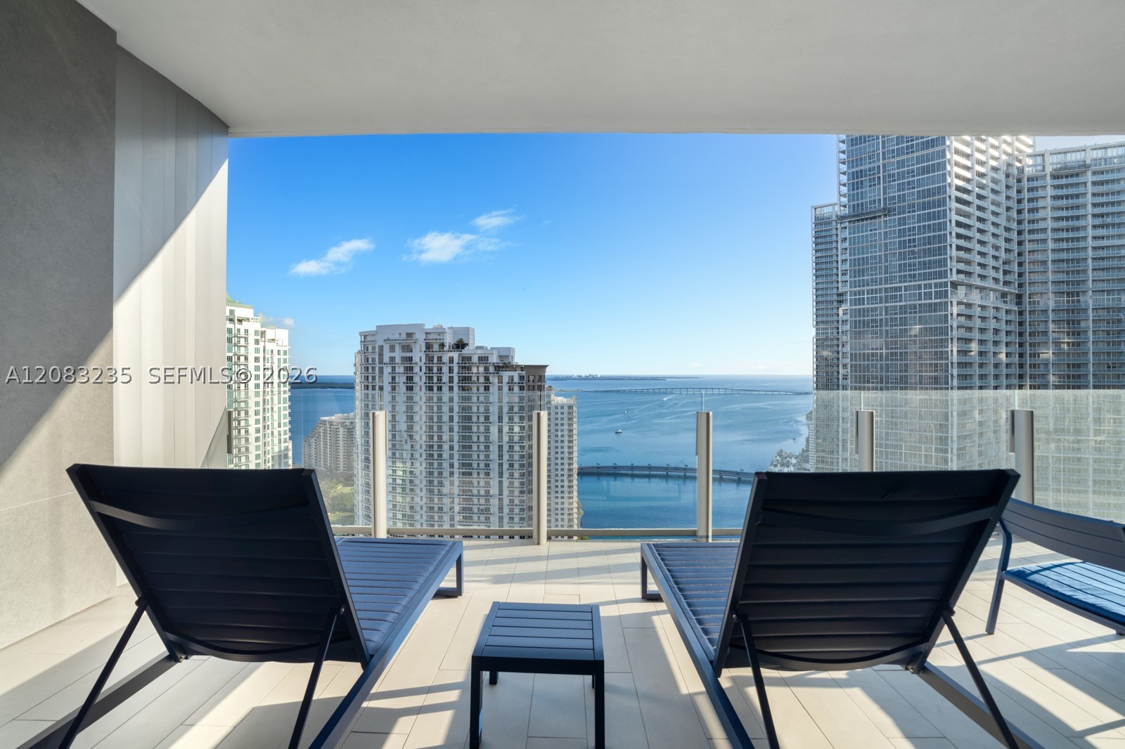 image Aston Martin Residences10