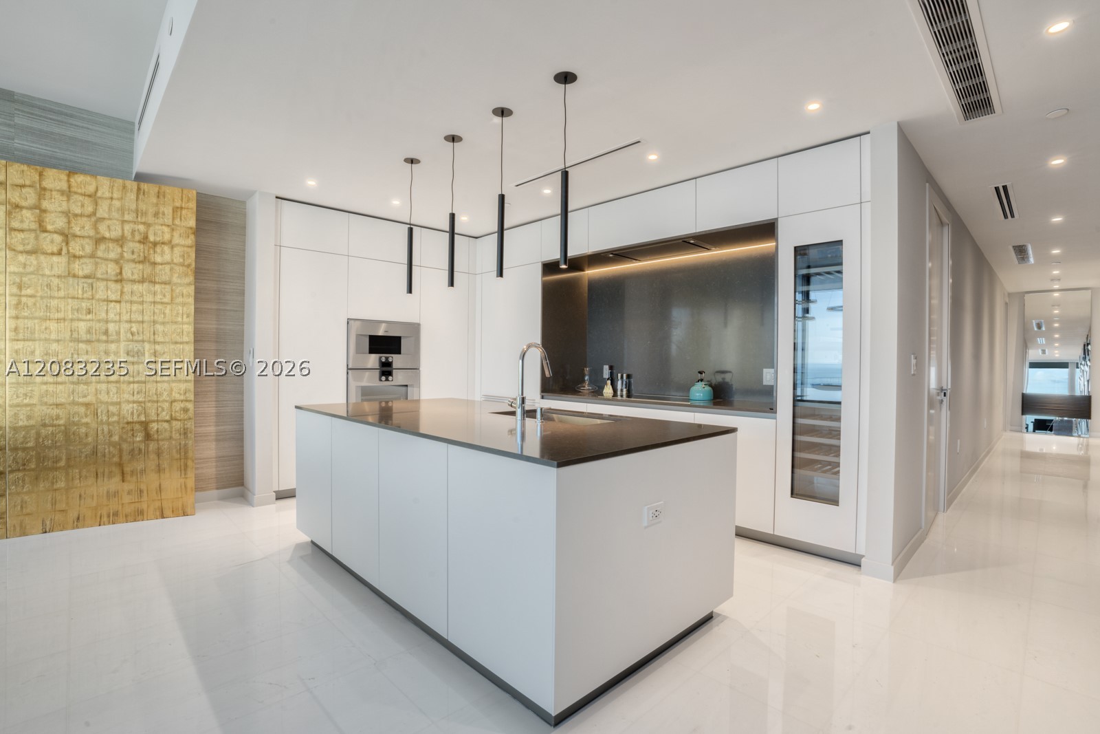 image Aston Martin Residences15