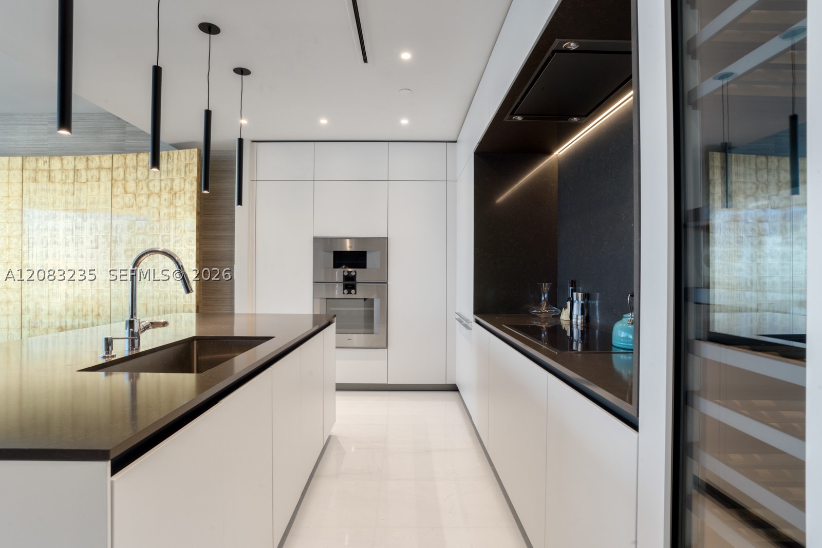 image Aston Martin Residences16