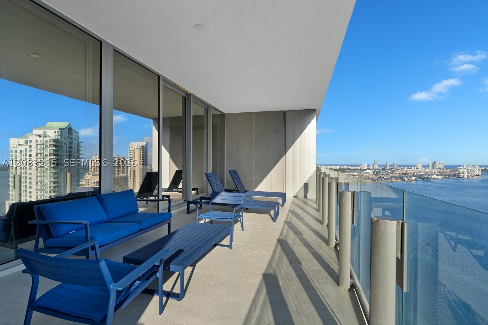 image Aston Martin Residences1