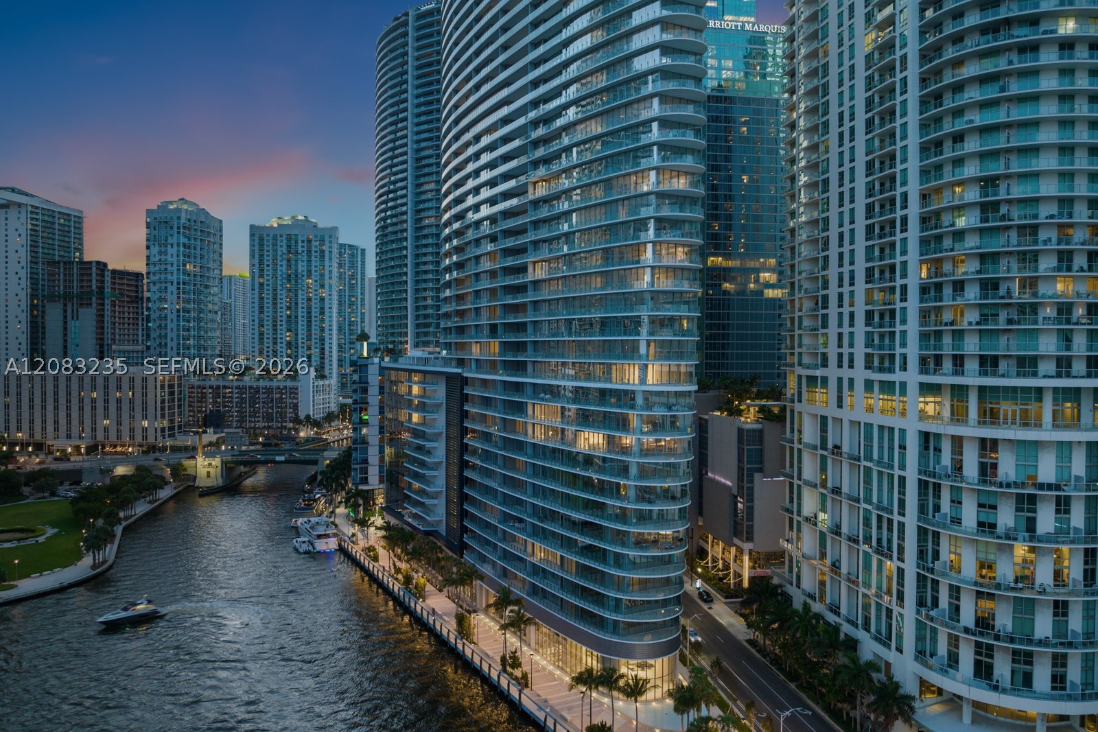 image Aston Martin Residences5