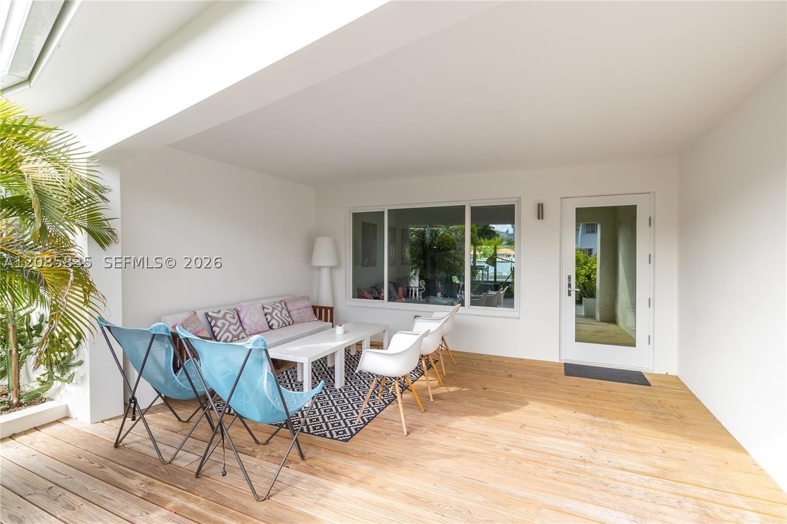 661 86th St Miami Beach, FL 33141