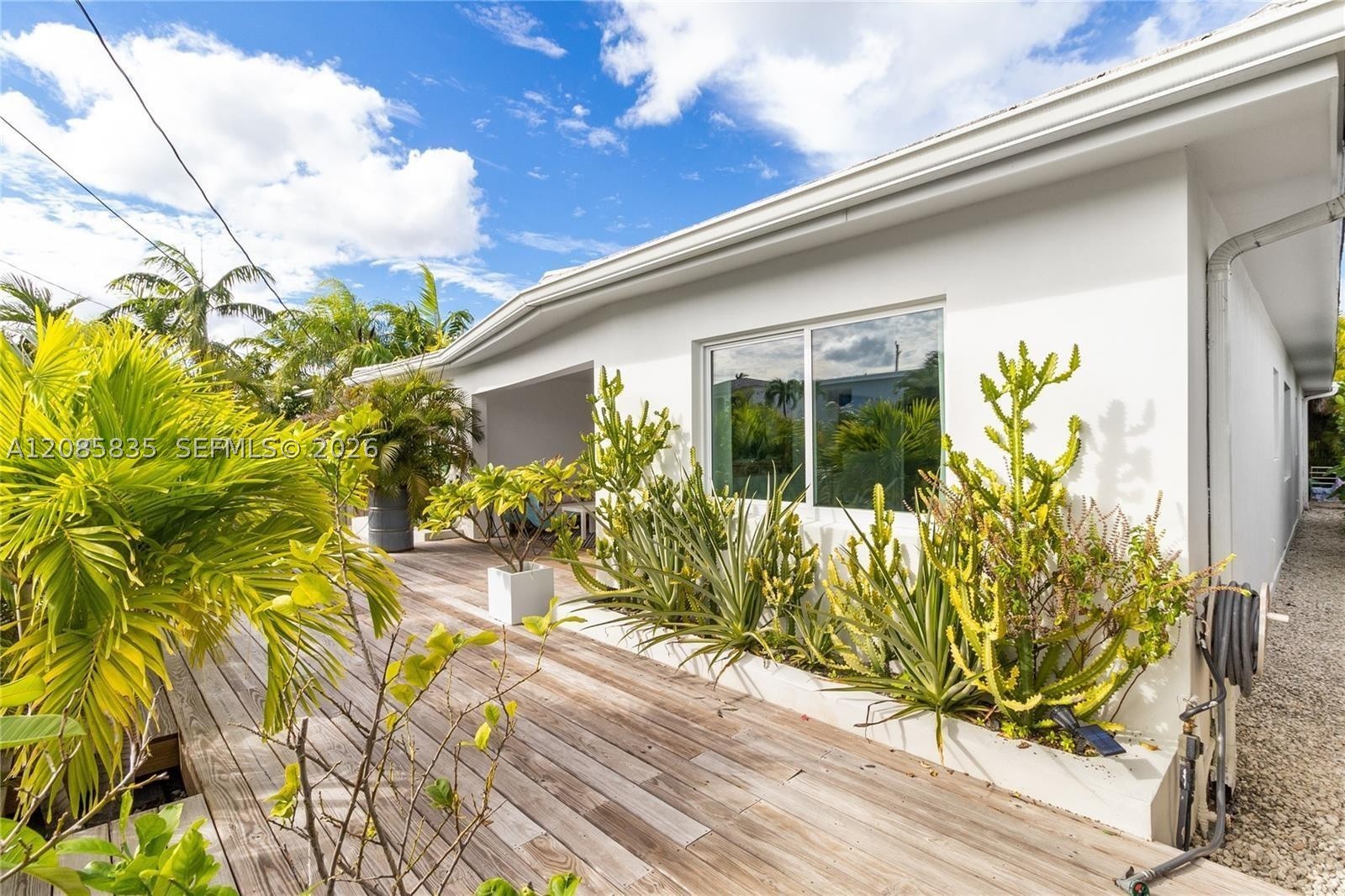 661 86th St Miami Beach, FL 33141