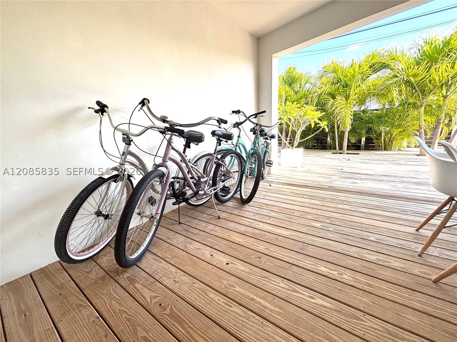 661 86th St Miami Beach, FL 33141