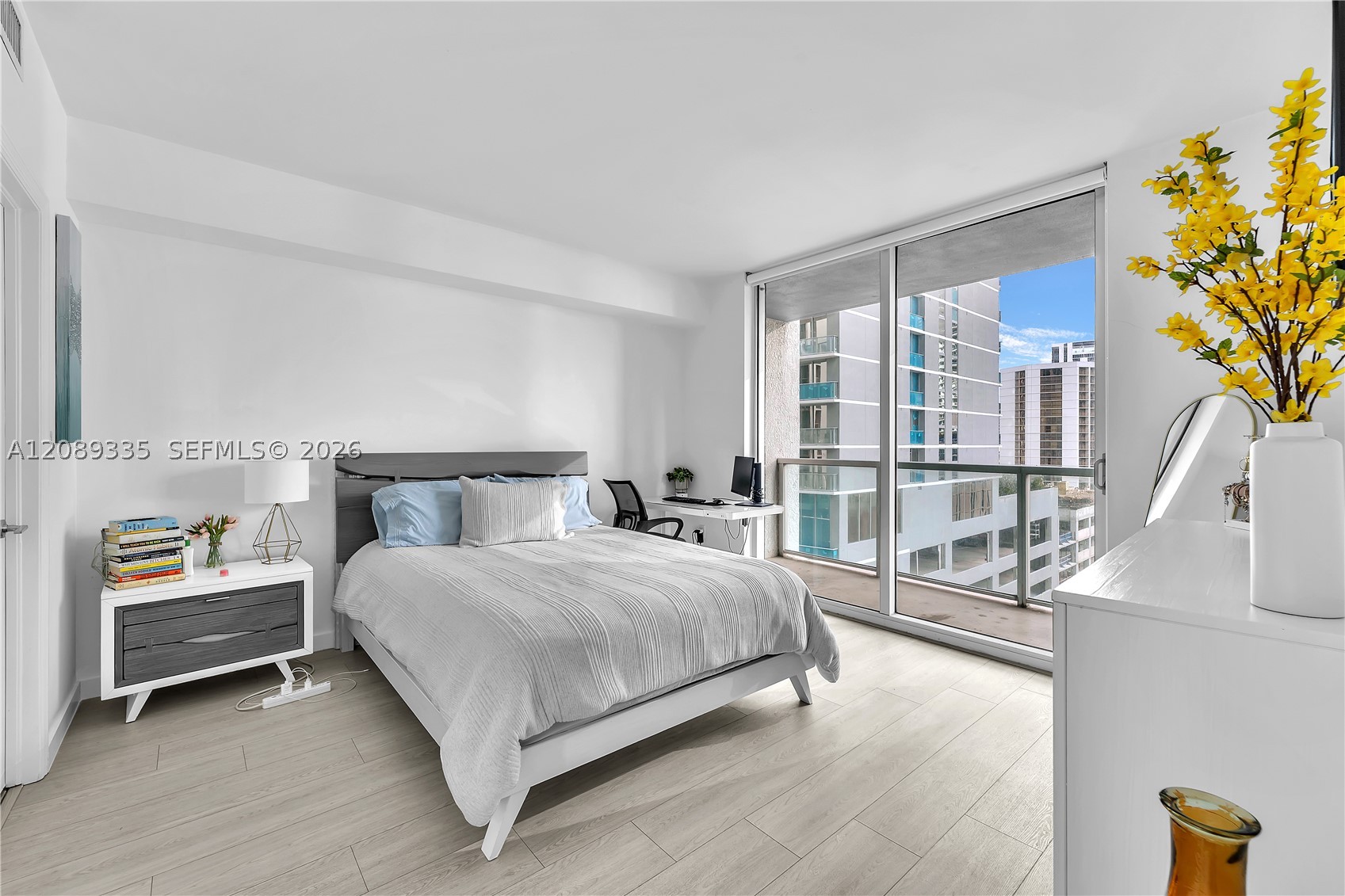 image 500 Brickell East18