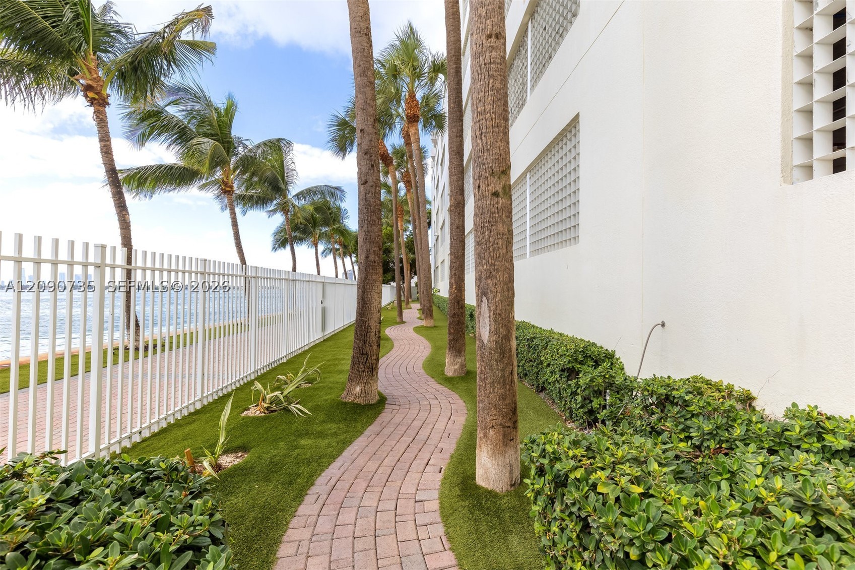 image The Floridian24