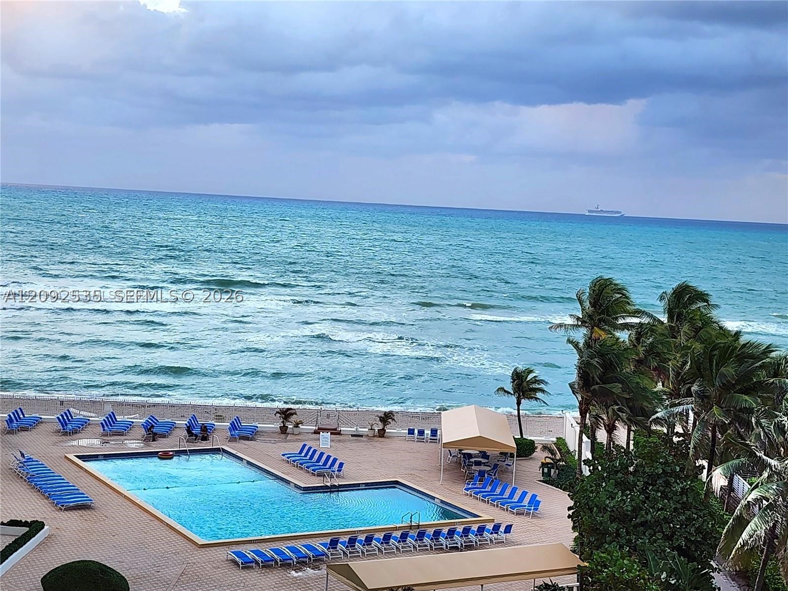 3505 S Ocean Dr #819
