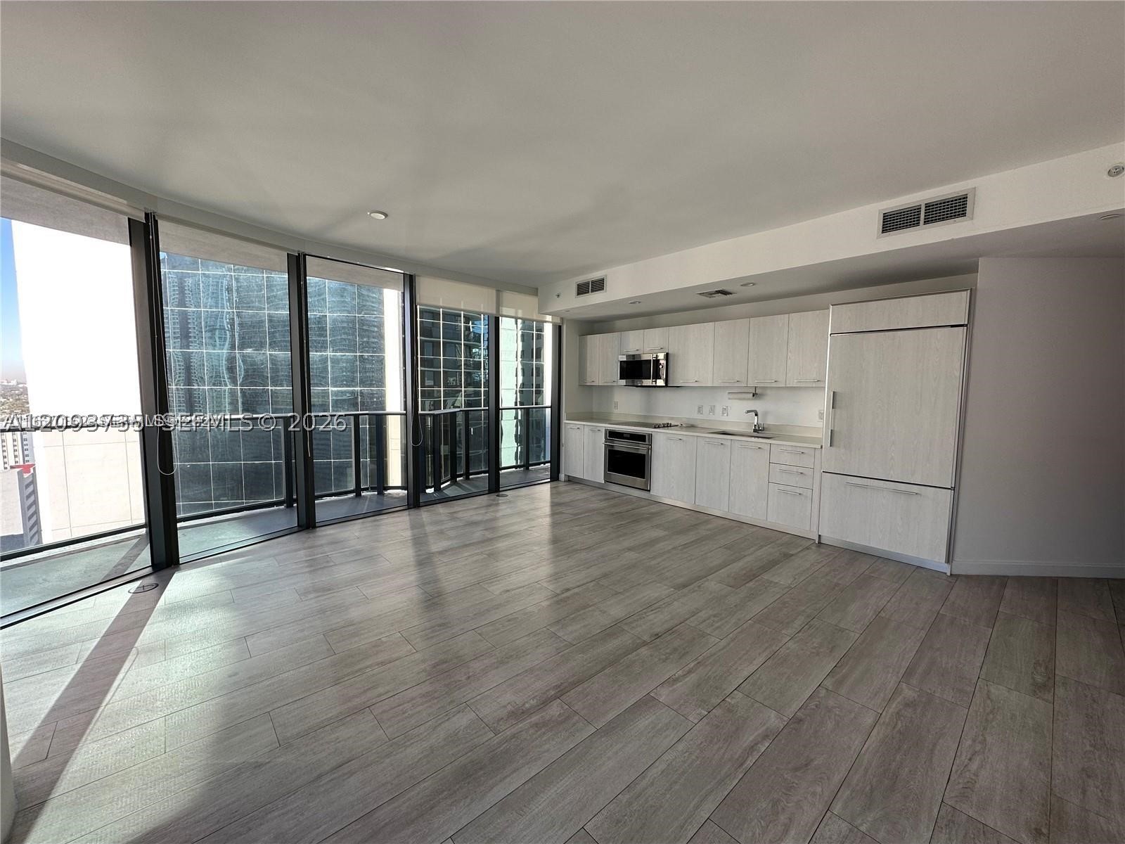 image Brickell Heights West1