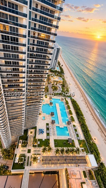 image Beach Club 23