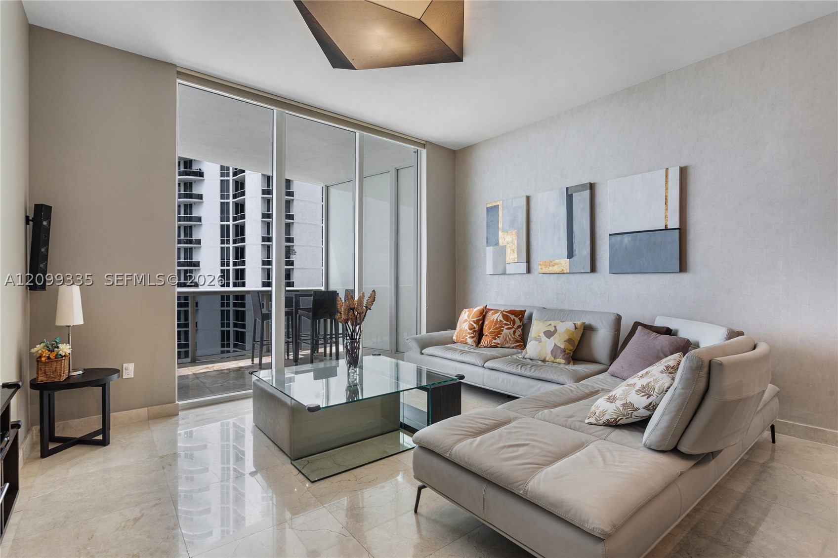 image Trump Tower II24
