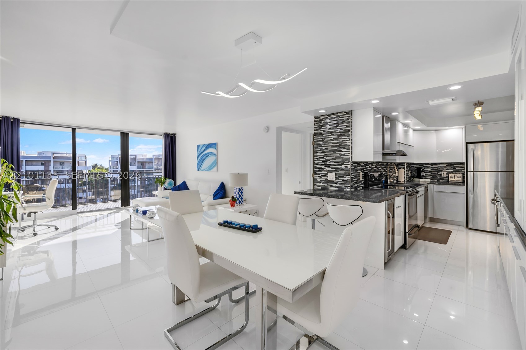 3031 N Ocean Blvd #604