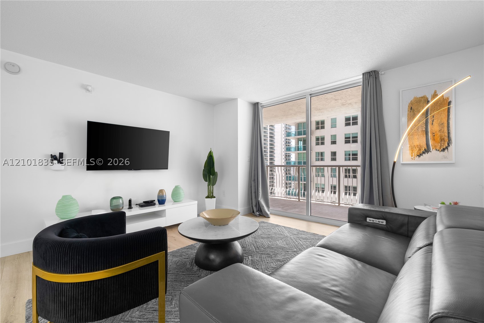 image The Club at Brickell Bay11