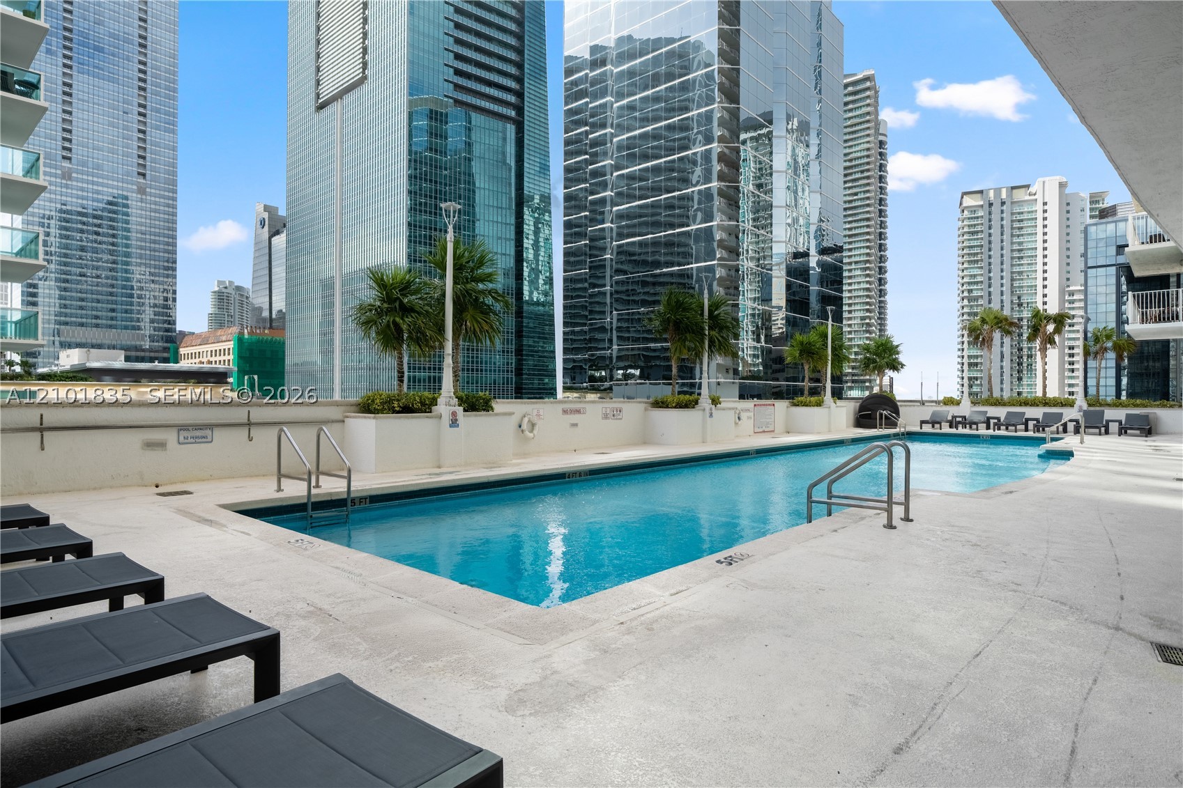 image The Club at Brickell Bay19