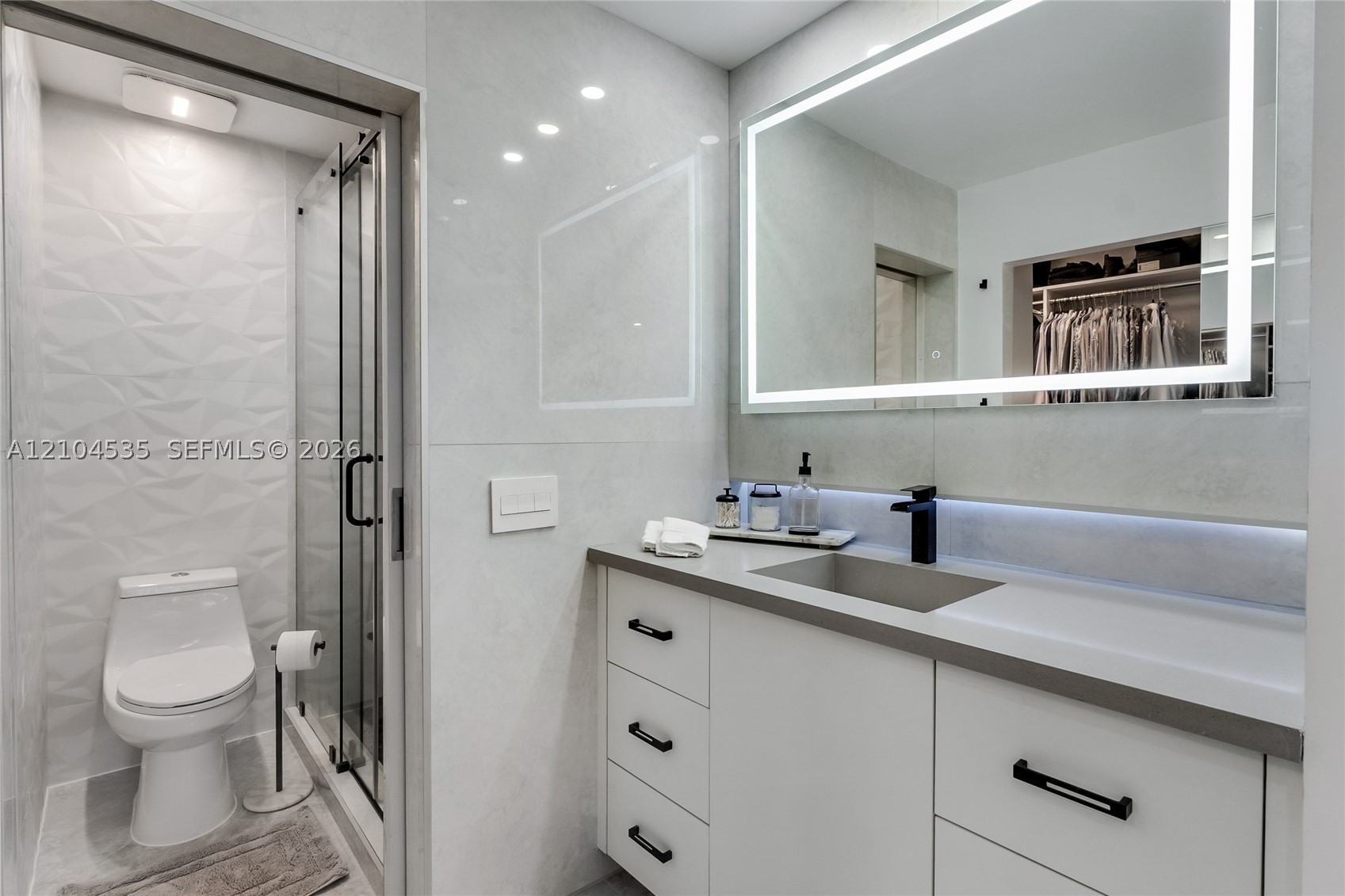 21244 Harbor Way #211-21 Aventura, FL 33180