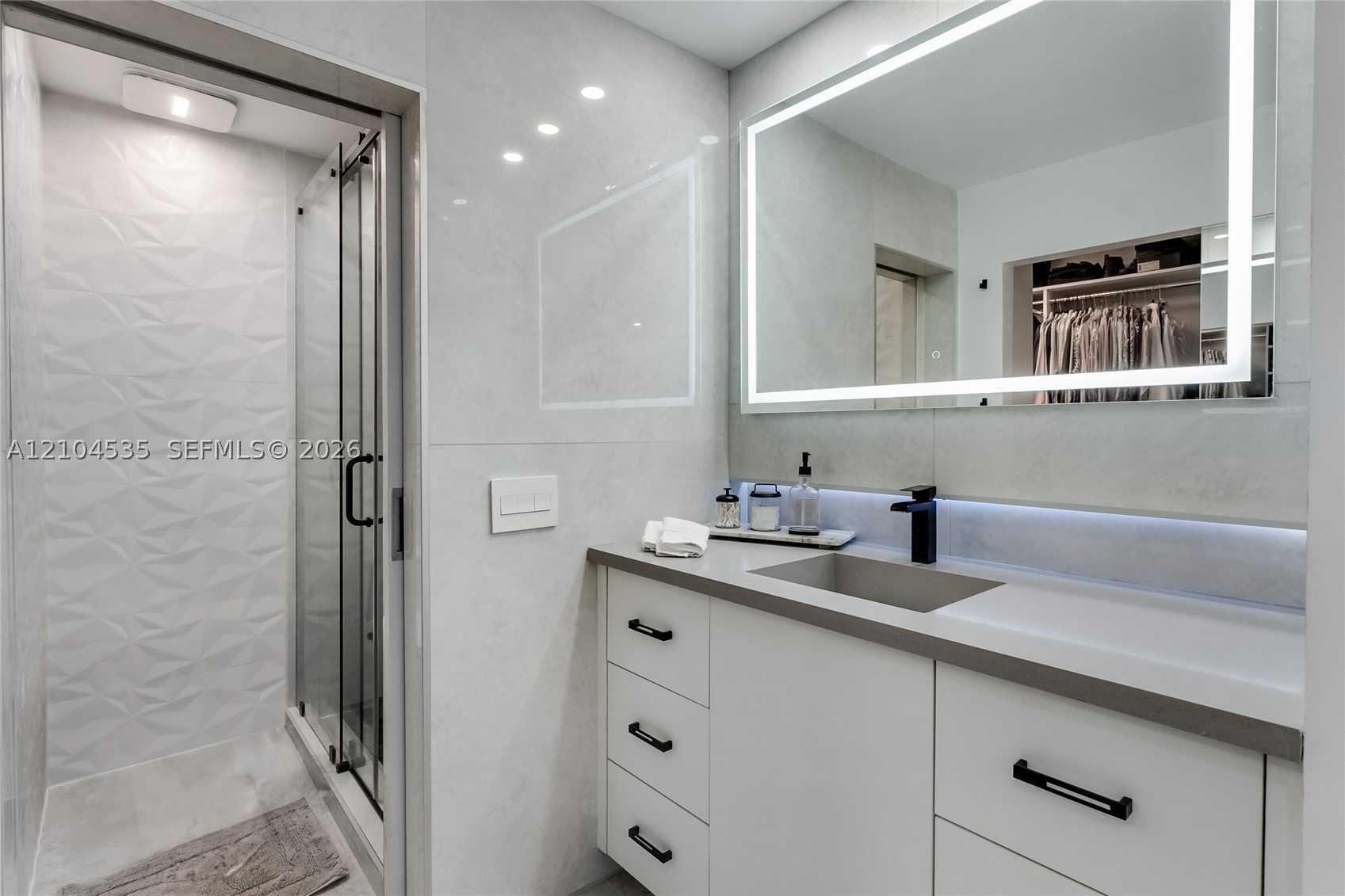 21244 Harbor Way #211-21 Aventura, FL 33180