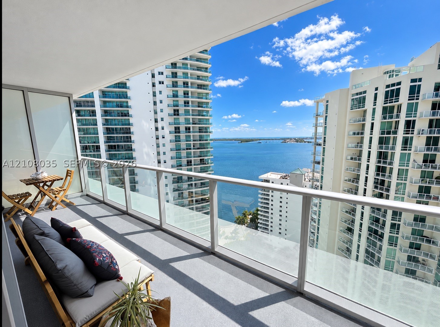 1300 Brickell Bay Dr #2405